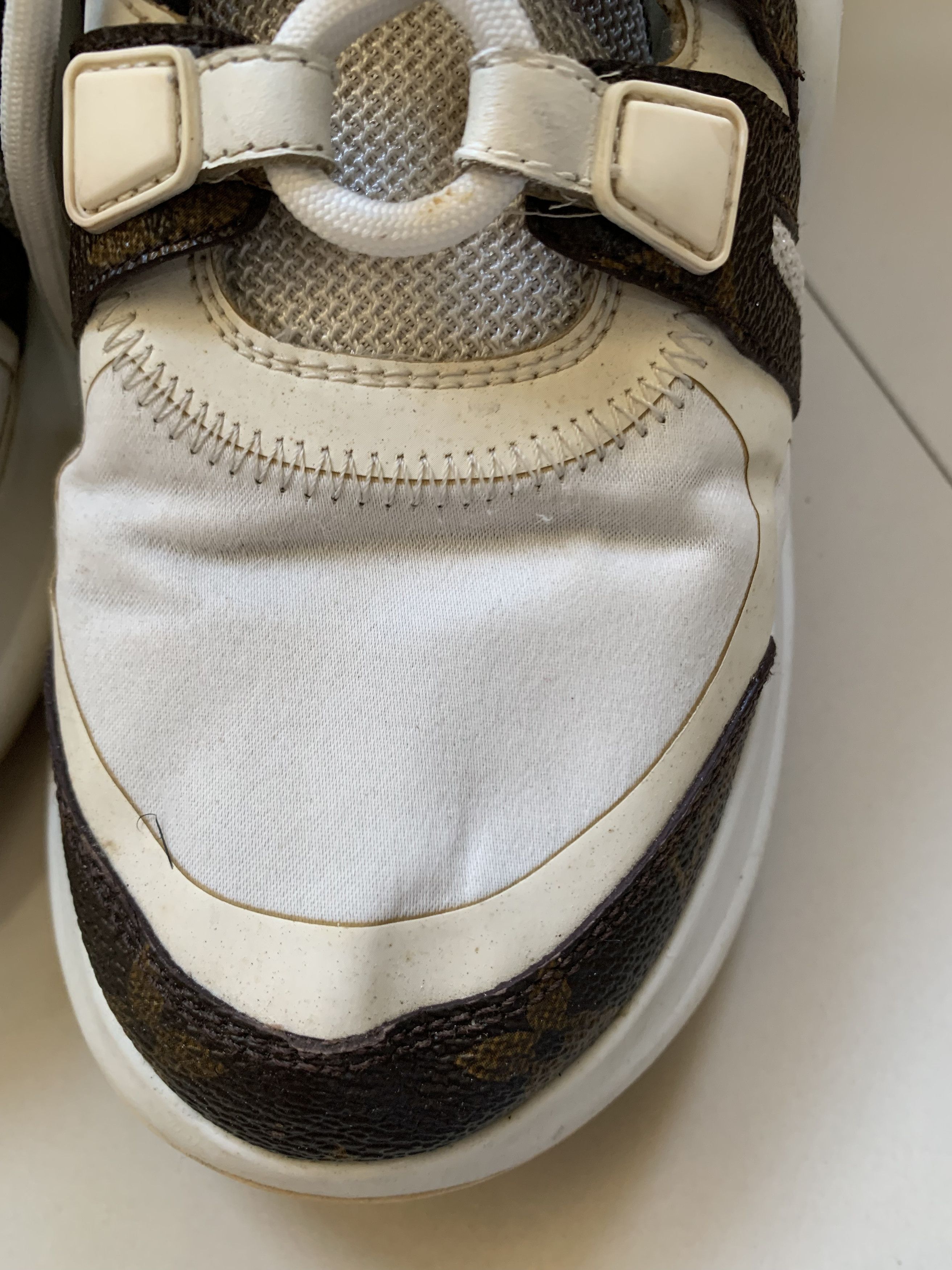 Louis Vuitton Authentic Louis Vuitton Archlight Sneakers 37 Size US 6.5 / IT 36.5 - 5 Thumbnail