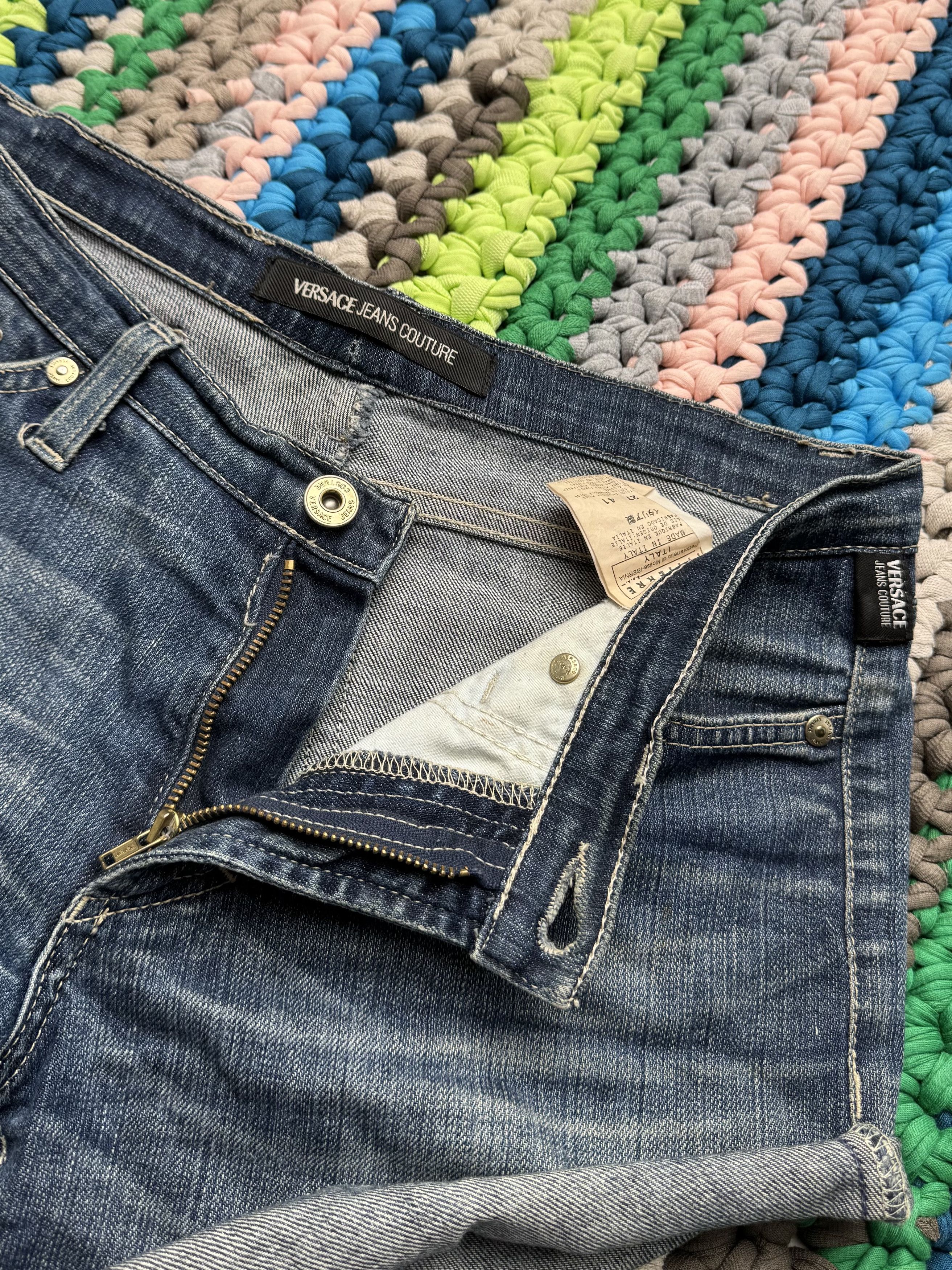 Versace Jeans Couture Versace Jeans Couture Vintage Mini Shorts (D10) Size 27" / US 4 / IT 40 - 3 Thumbnail