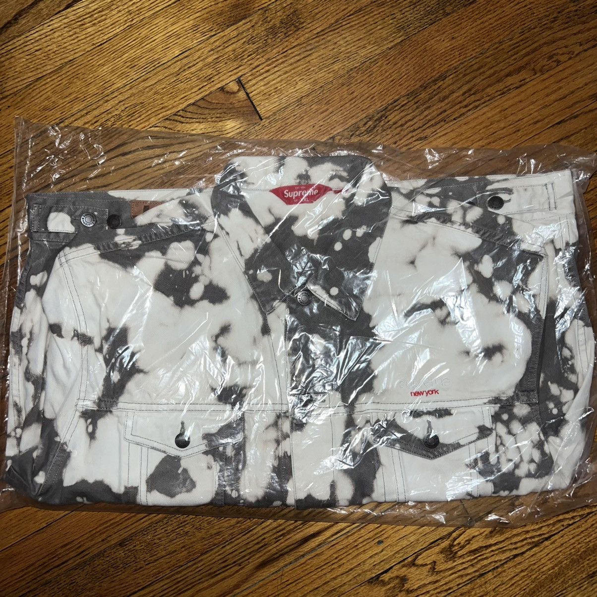 Supreme Supreme Denim Trucker Jacket SS25 Bleached Size: XXL Size US XXL / EU 58 / 5 - 2 Thumbnail