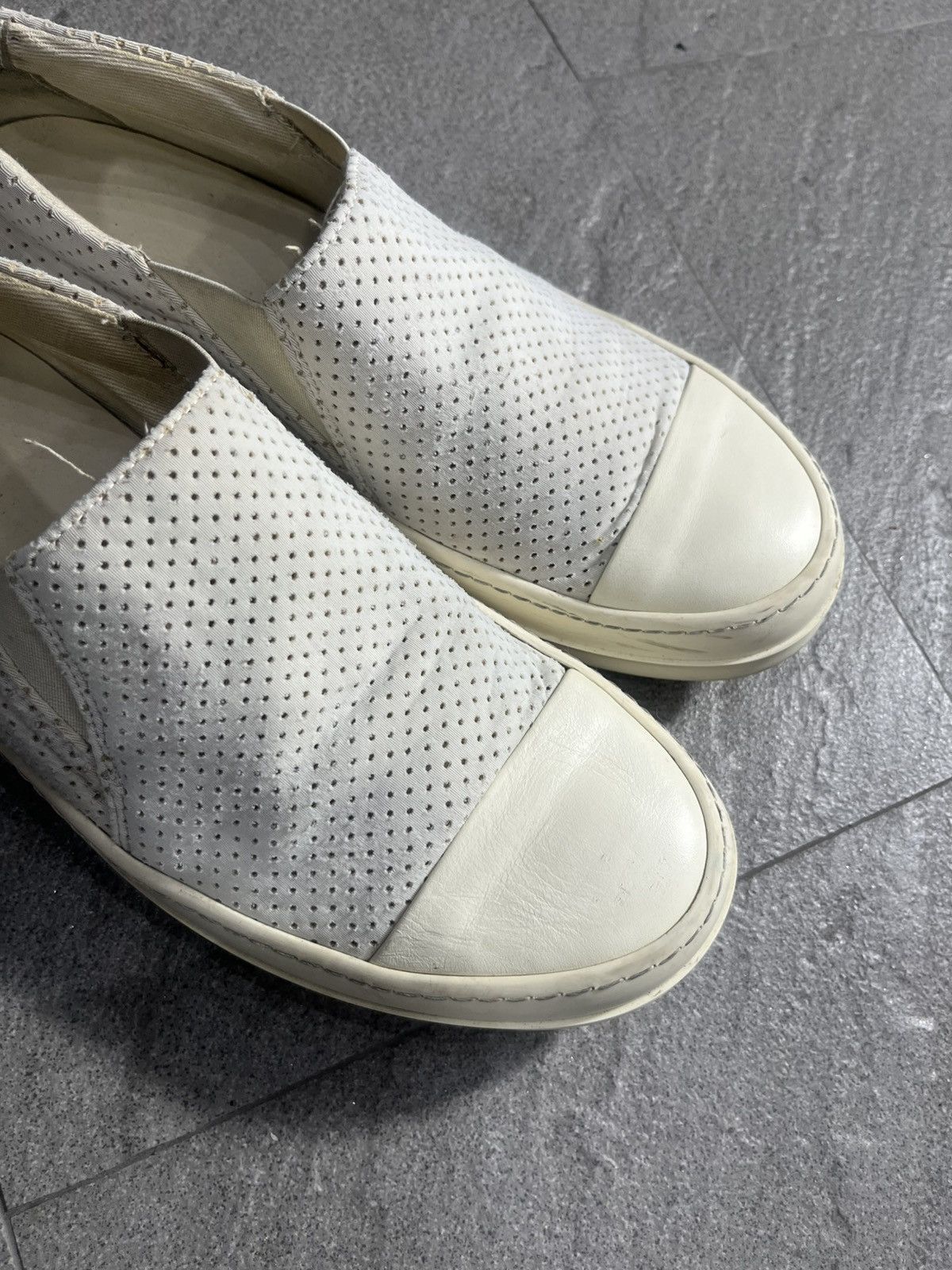 Rick Owens Drkshdw Rick Owens Drkshdw Perforated Cap Toe Slip On Sneakers Size US 8.5 / EU 41-42 - 6 Thumbnail