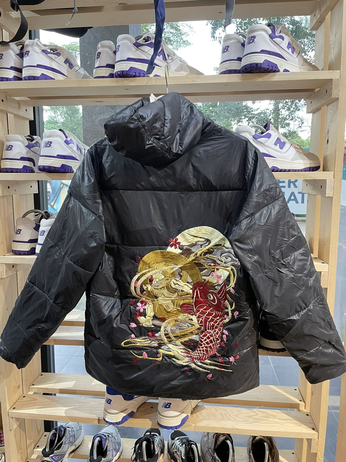 Japanese Brand Vintage souvenir embroidered Koi Fish Puffer Jacket Size US M / EU 48-50 / 2 - 8 Thumbnail