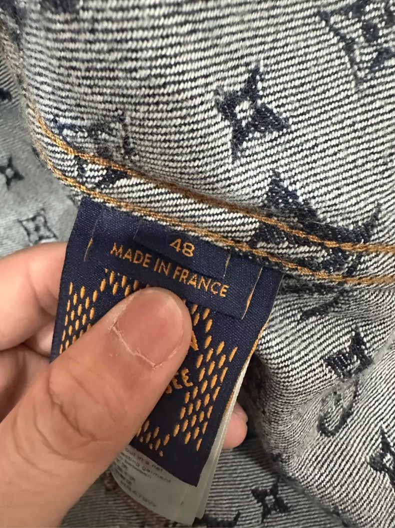 Louis Vuitton Louis Vuitton presbyopia and full logo denim jacket Size US M / EU 48-50 / 2 - 6 Thumbnail