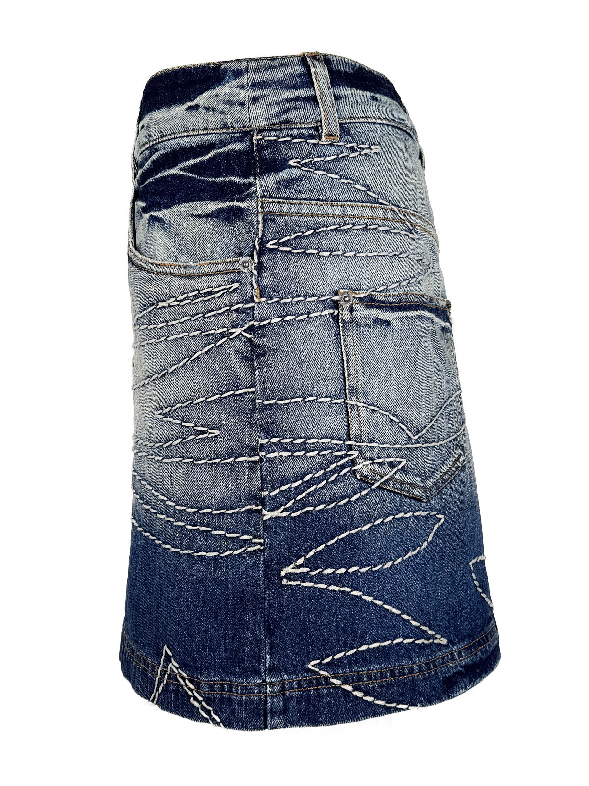 Dior Vintage Christian Dior Mini Denim Skirt 2006 John Galliano Size 27" / US 4 / IT 40 - 4 Thumbnail