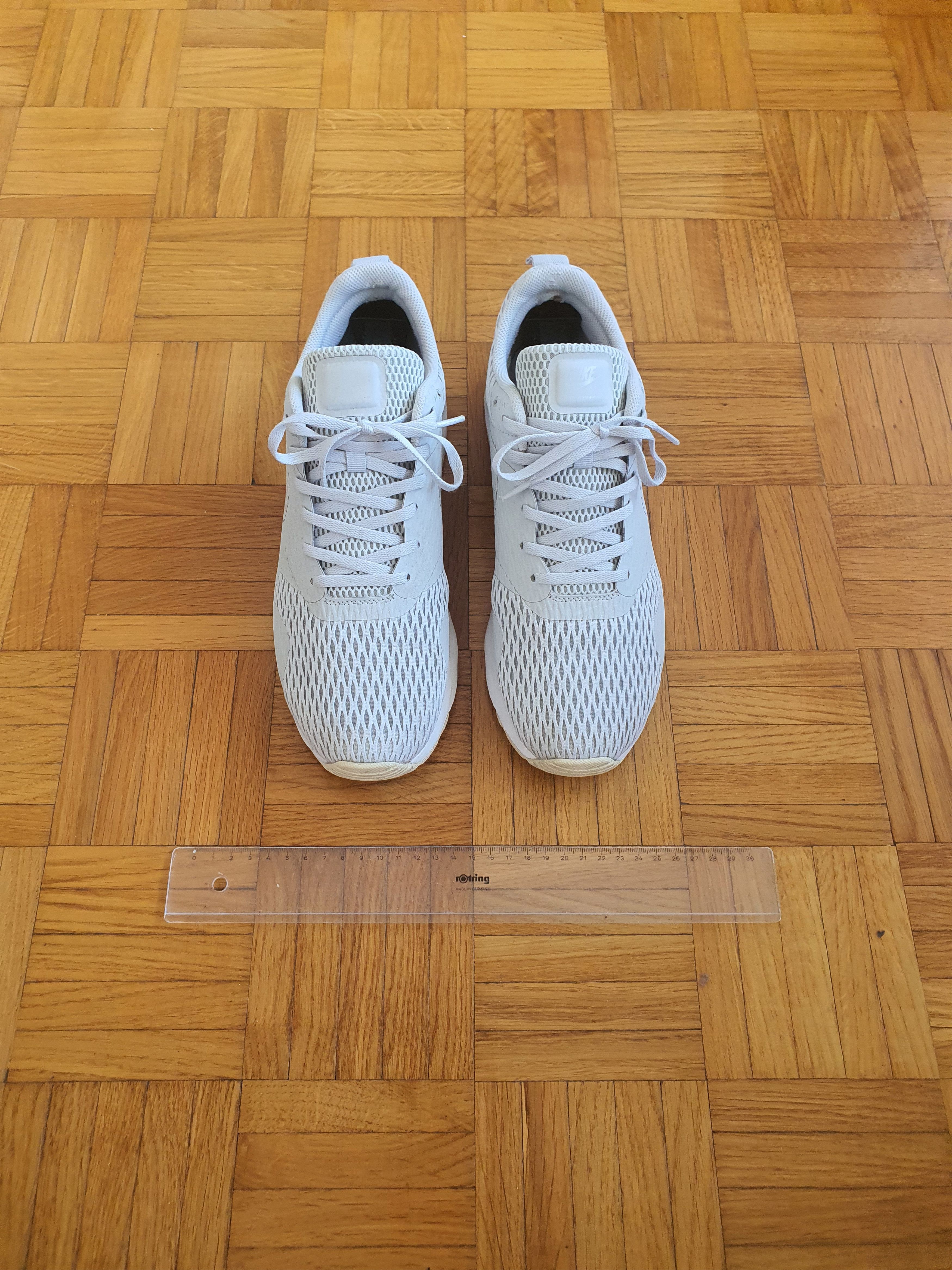 Nike AIR MAX TAVAS SE - Pure Platinum (718895-011) - Sz EU 44 Size US 10 / EU 43 - 3 Thumbnail