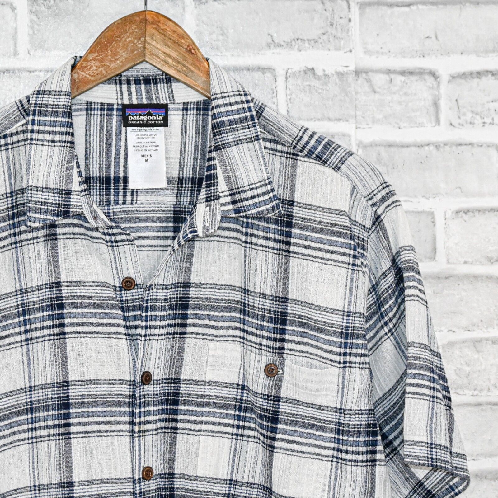 Patagonia Patagonia Organic cotton short sleeve button up shirt Size US M / EU 48-50 / 2 - 3 Thumbnail