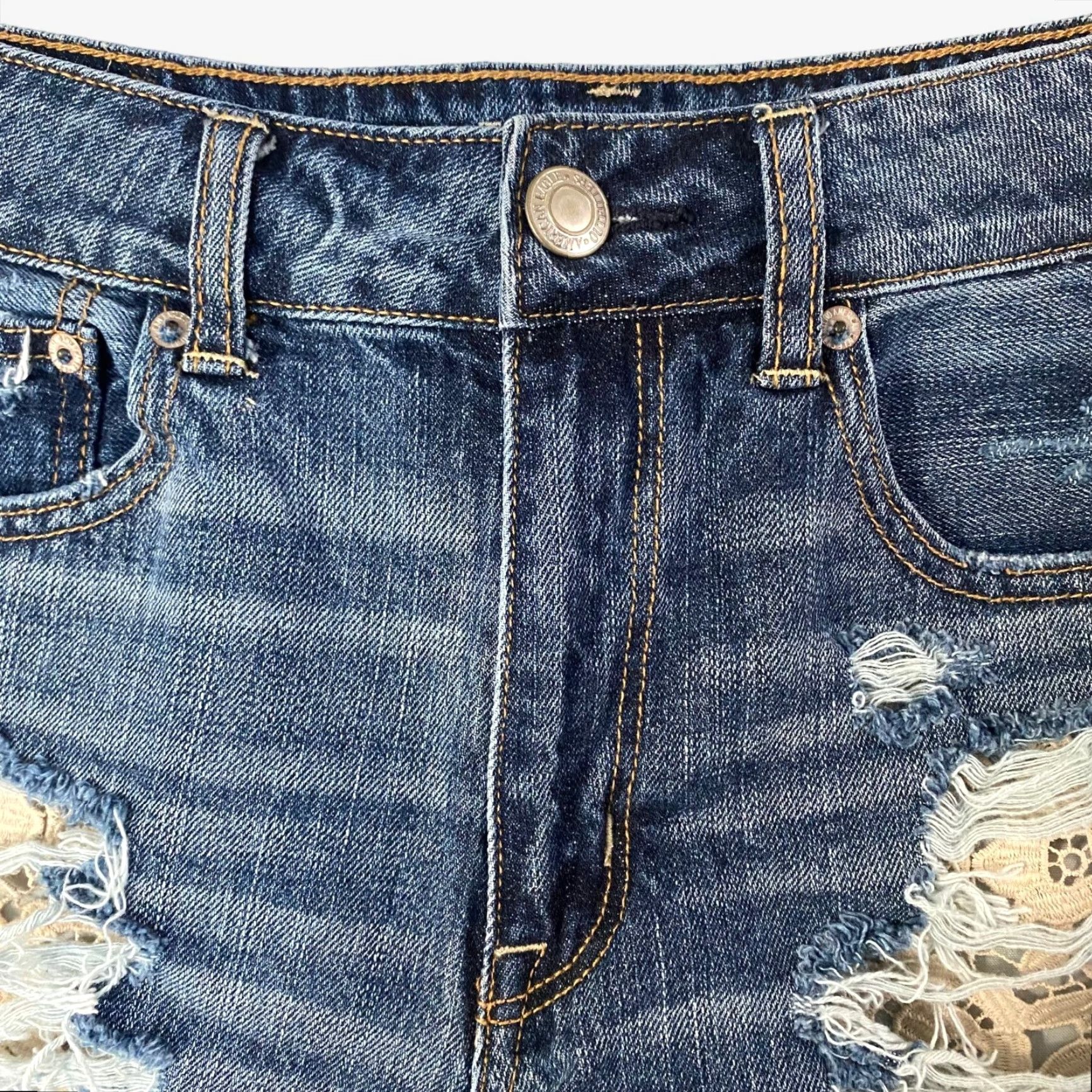 Vintage American Eagle Shorts Women's 6 Blue Denim High-Waisted Festival Distressed Jean Size 28" / US 6 / IT 42 - 5 Thumbnail
