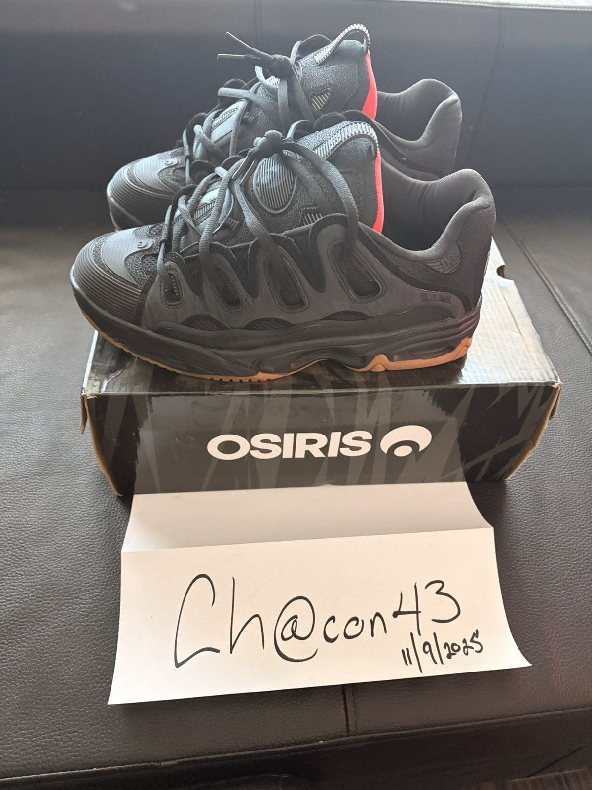 Osiris Hundreds collab Size US 9 / EU 42 - 2 Thumbnail