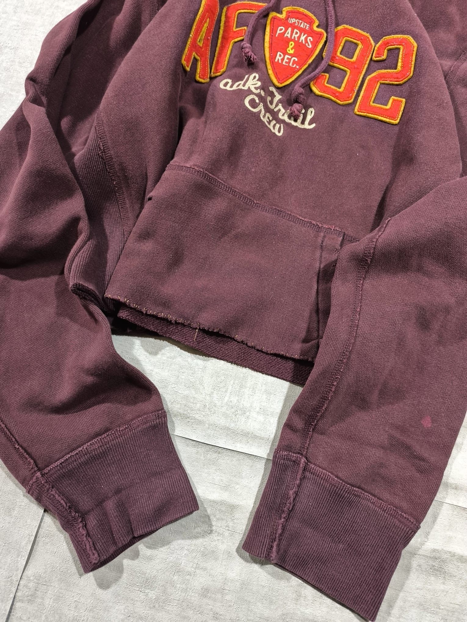 Abercrombie & Fitch Abercrombie vintage trashed cropped hoodie heavyweight sz L Size US L / EU 52-54 / 3 - 7 Thumbnail