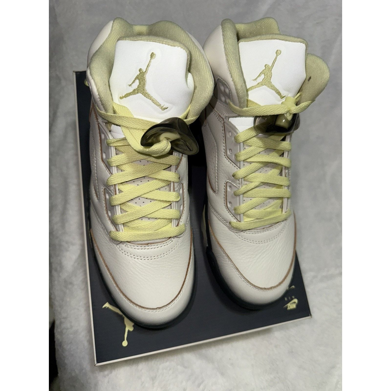 Jordan Brand Air Jordan 5 Retro Luminous Green-Anthracite 9W , 7.5M Size US 7.5 / EU 40-41 - 8 Thumbnail