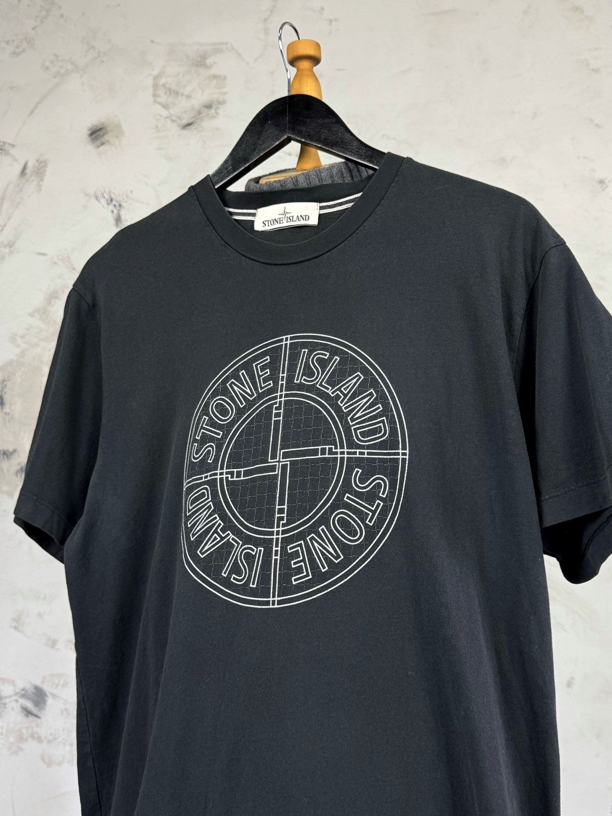 Stone Island Stone Island Graphic T-Shirt Size XL - XXL Size US XXL / EU 58 / 5 - 2 Thumbnail