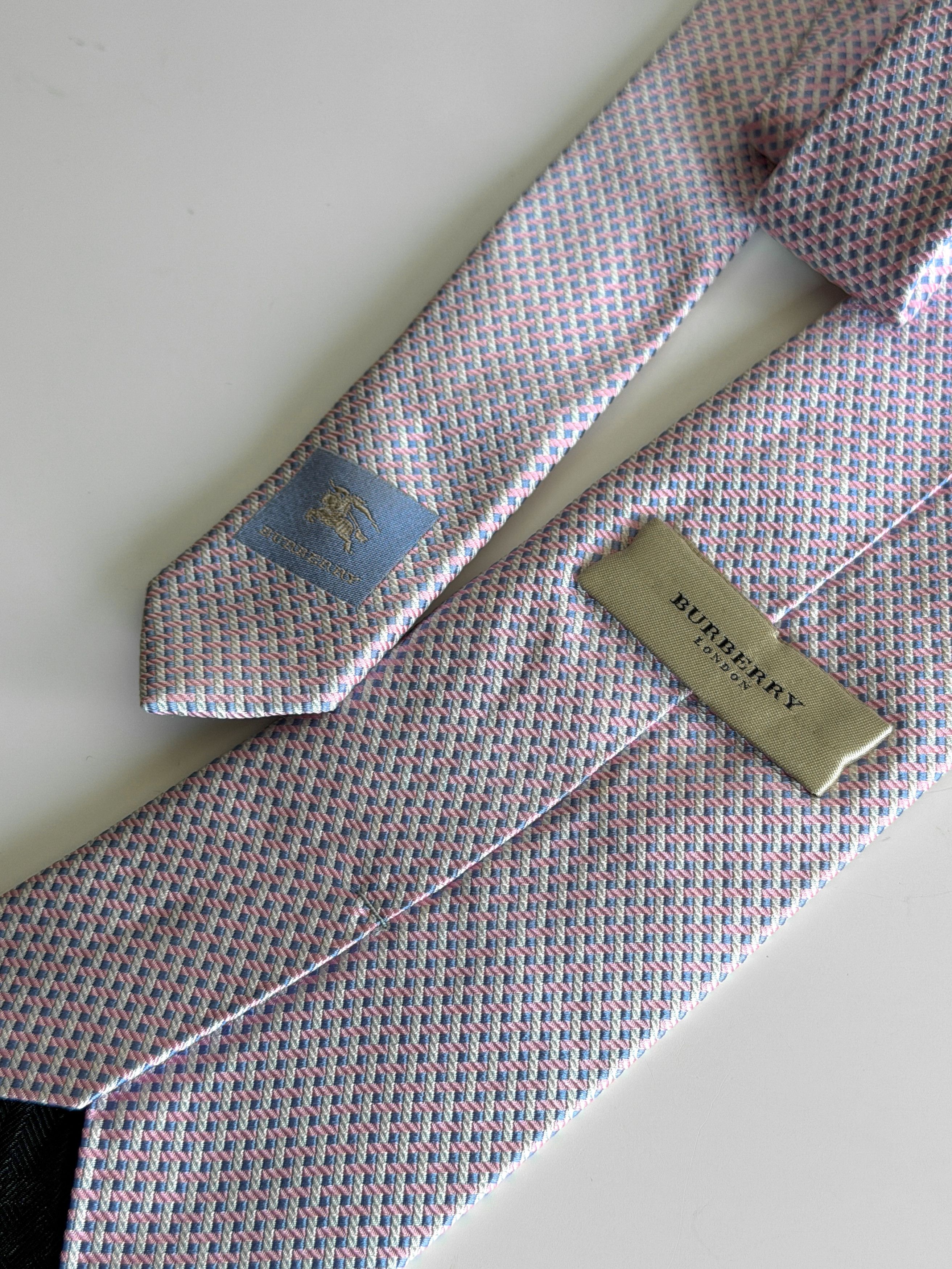 Burberry Burberry London Vintage Silk Cravat Made in Italy Size ONE SIZE - 3 Thumbnail
