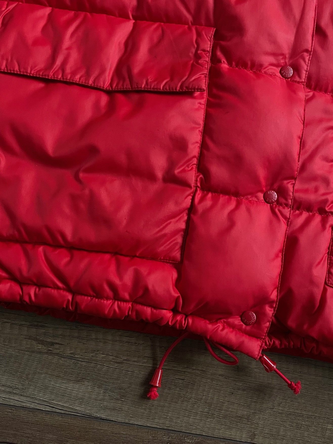 Moncler Vintage Moncler Grenoble Red Down Hooded Puffer Jacket Size L / US 10 / IT 46 - 9 Thumbnail