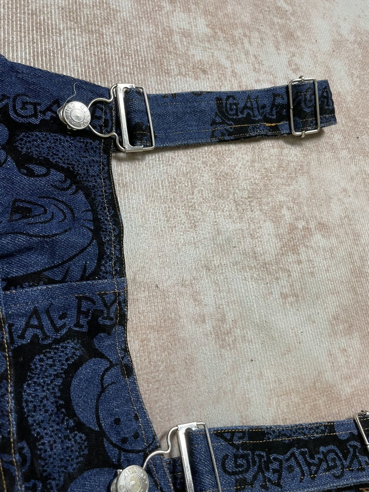 Disney × Vintage Galfy by cruth Size US 34 / EU 50 - 5 Thumbnail