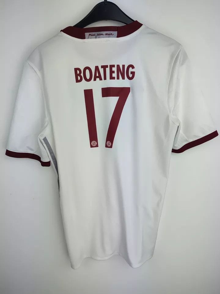 Adidas 2016-17 FC Bayern Munich third #17 Boateng FOOTBALL Kit Size US XL / EU 56 / 4 - 16 Thumbnail