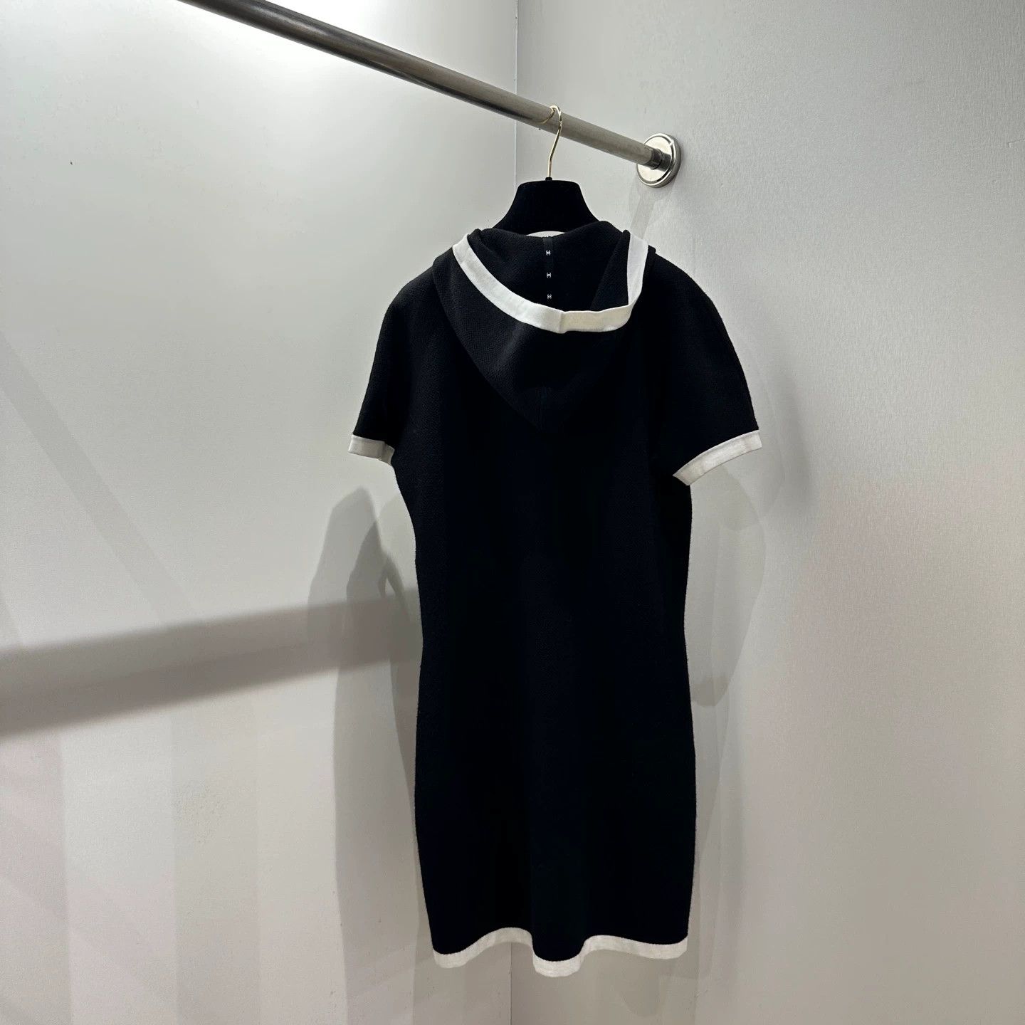 Chanel Chanel mar530 24C B&W knit short dress cashmere Size S / US 4 / IT 40 - 2 Thumbnail