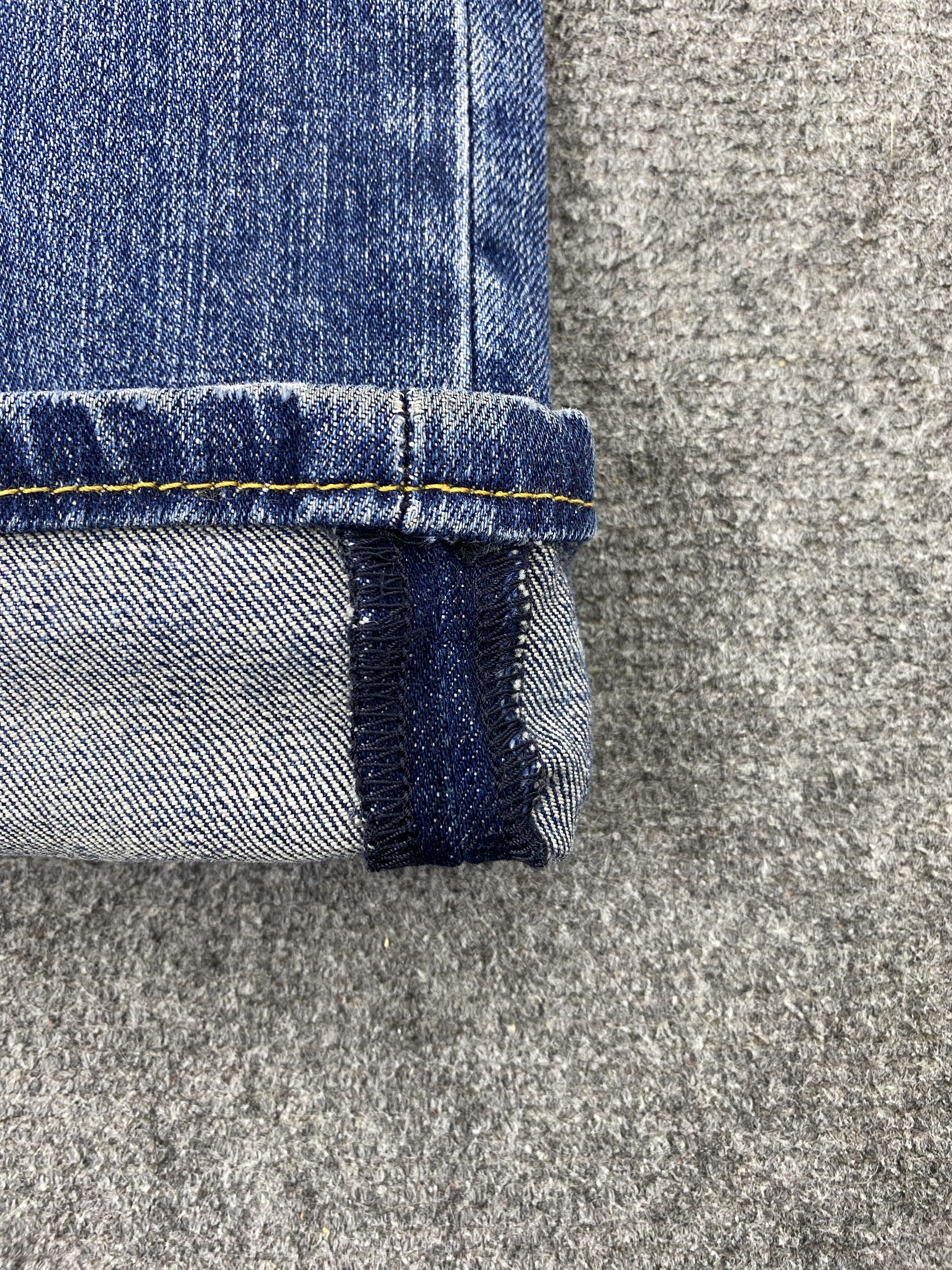 Levi's × Vintage Faded Blue Vintage Levi's 514 Jeans DP2330 Size US 33 - 10 Thumbnail