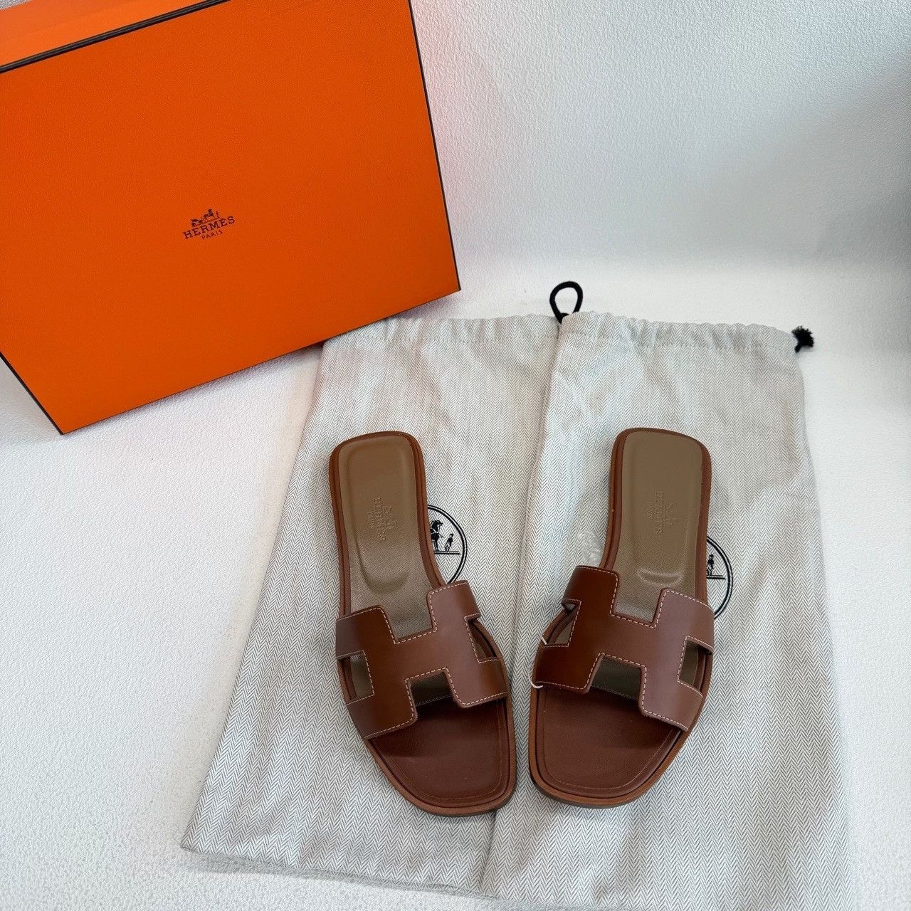 Hermes Hermes Brown Sandals us_5 Women Size US 5 / IT 35 - 1 Thumbnail