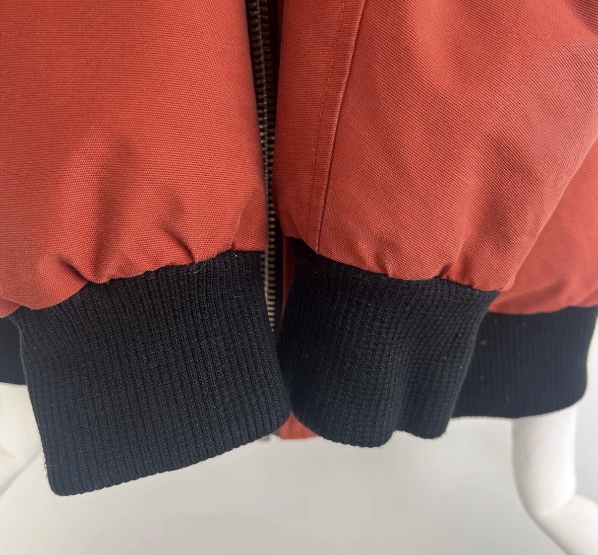 Moose Knuckles Moose Knuckles Black Bomber Fur Collar Short Down Jacket K12 Size M / US 6-8 / IT 42-44 - 4 Thumbnail