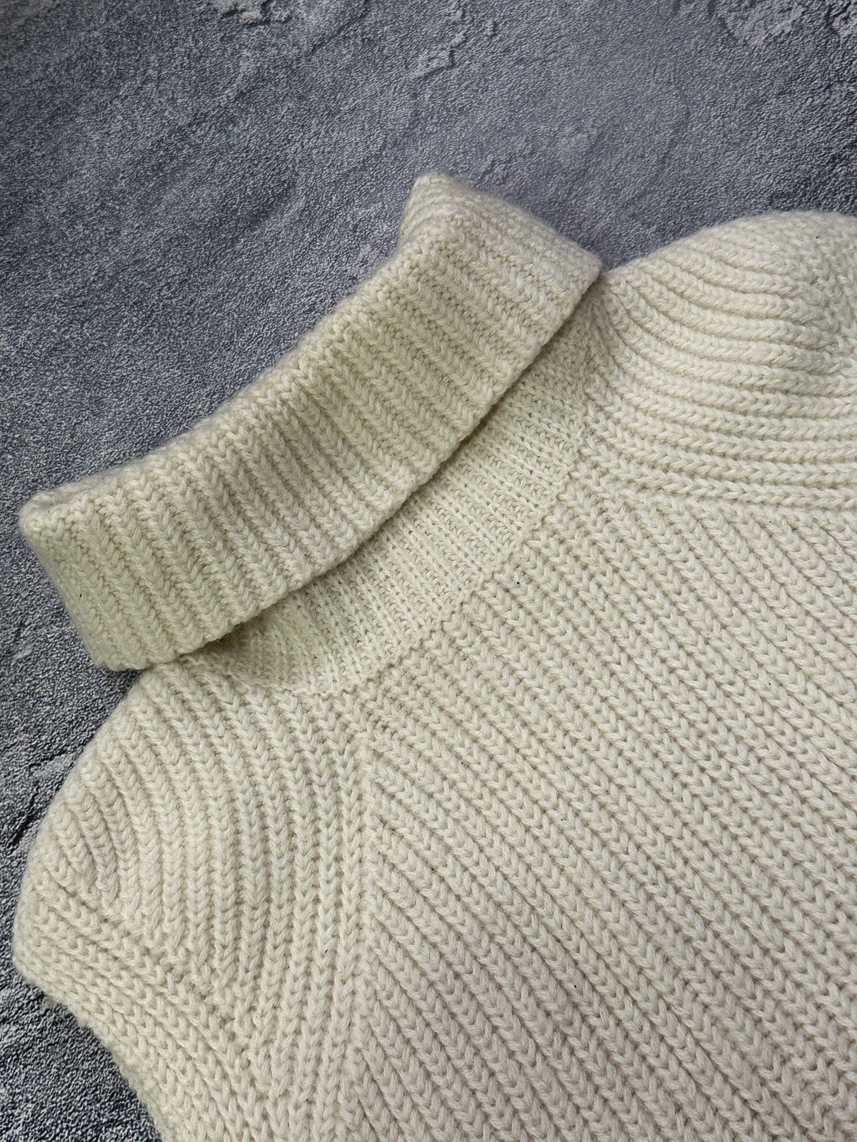 Isabel Marant Etoile Isabel Marant Wool Knit Turtleneck Poncho Vest Beige 38 Size M / US 6-8 / IT 42-44 - 7 Thumbnail