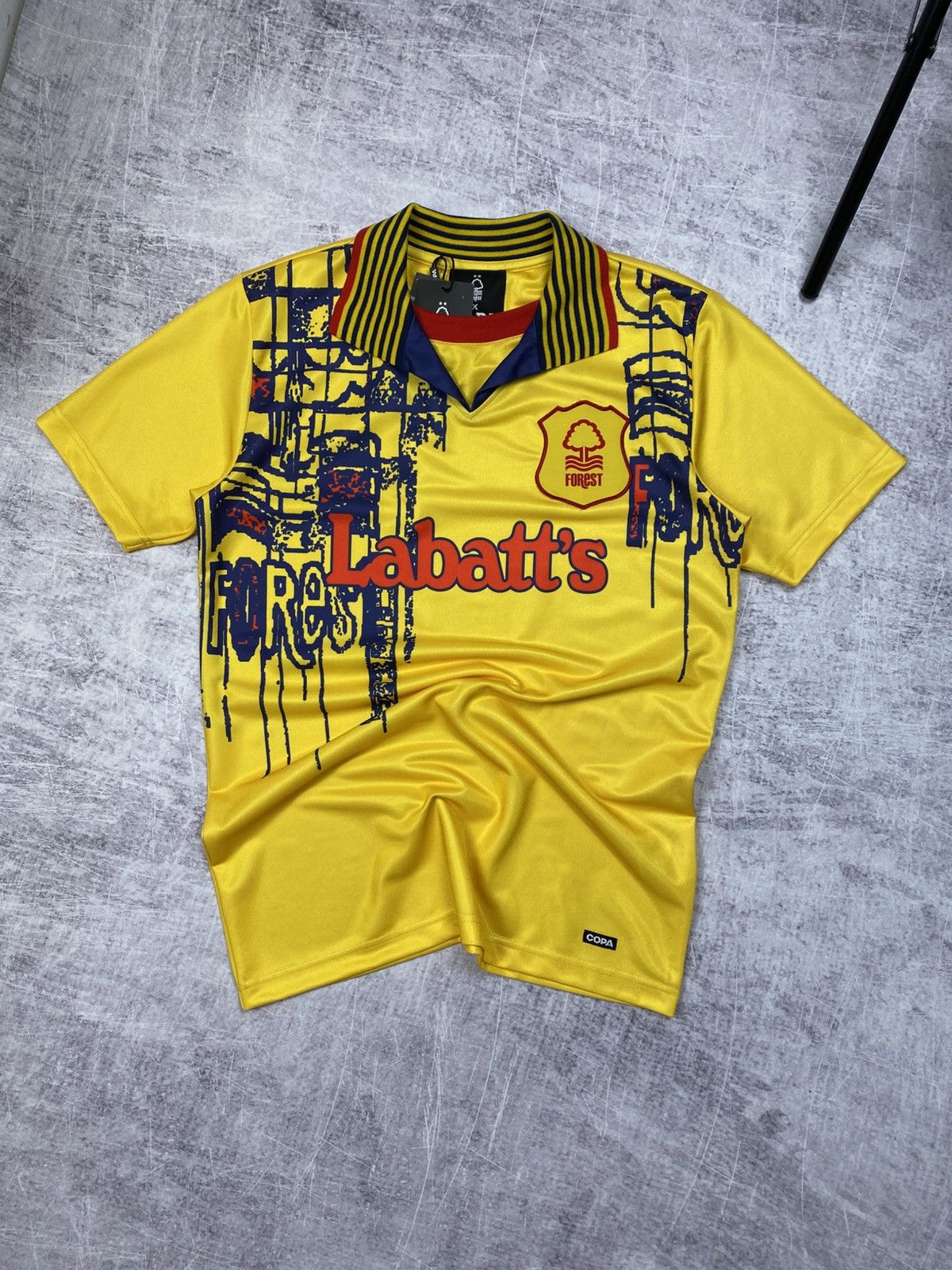 Umbro × Vintage Football Nottingham Forest soccer jersey like vintage Umbro Size US S / EU 44-46 / 1 - 1 Thumbnail
