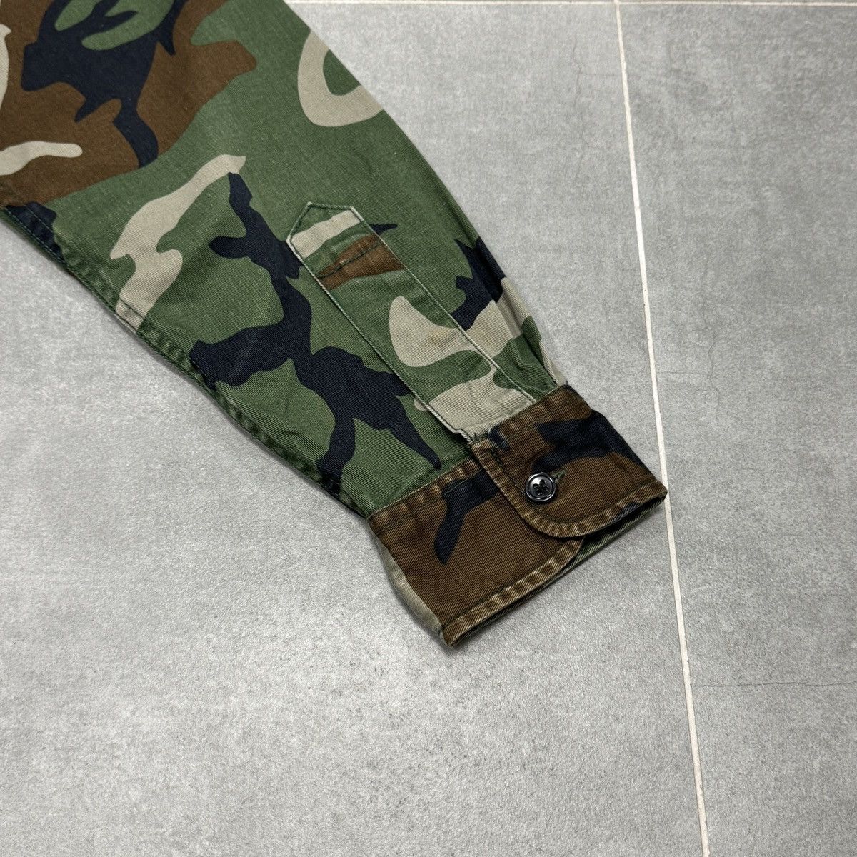 Carhartt Wip Carhartt WIP L/S Military Shirt Button Camouflage Men Size M Size US M / EU 48-50 / 2 - 25 Thumbnail