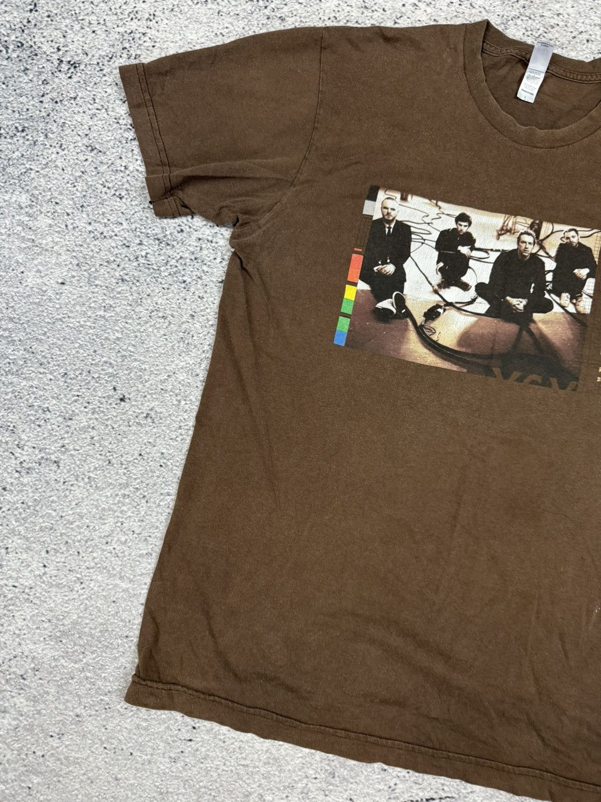 Band Tees Merch Coldplay Twisted Logic Tour 2005 Tshirt band tee v Size US XL / EU 56 / 4 - 6 Thumbnail