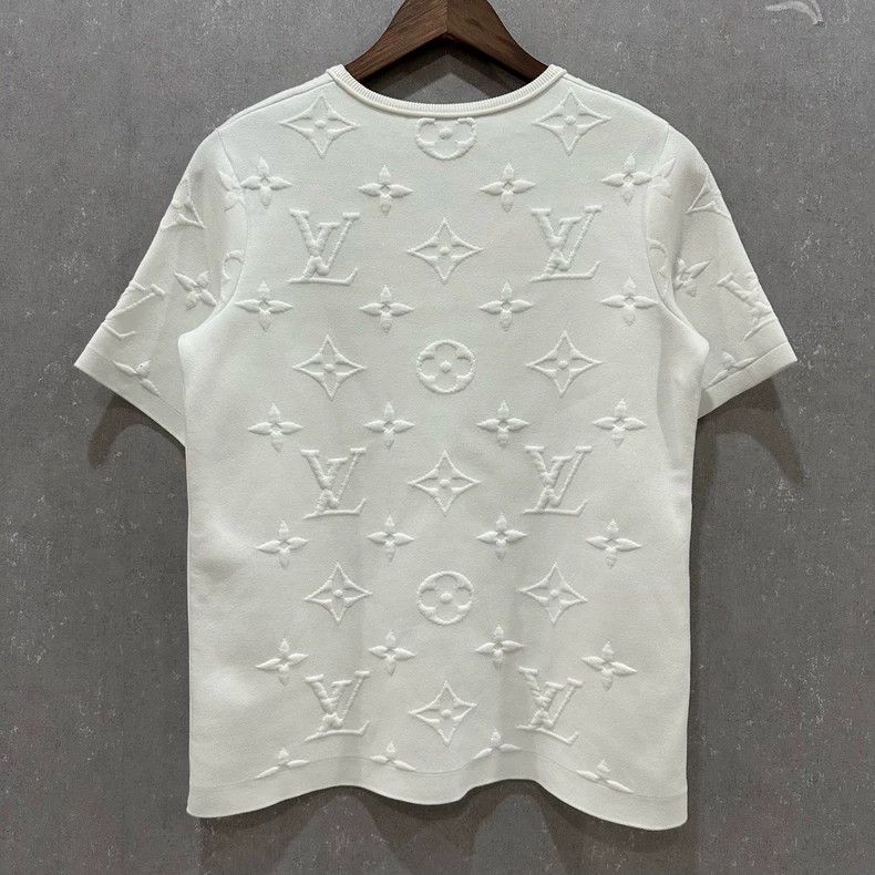 Louis Vuitton Louis Vuitton Embossed printed logo short sleeve 2505-Nexta Size US S / EU 44-46 / 1 - 2 Thumbnail