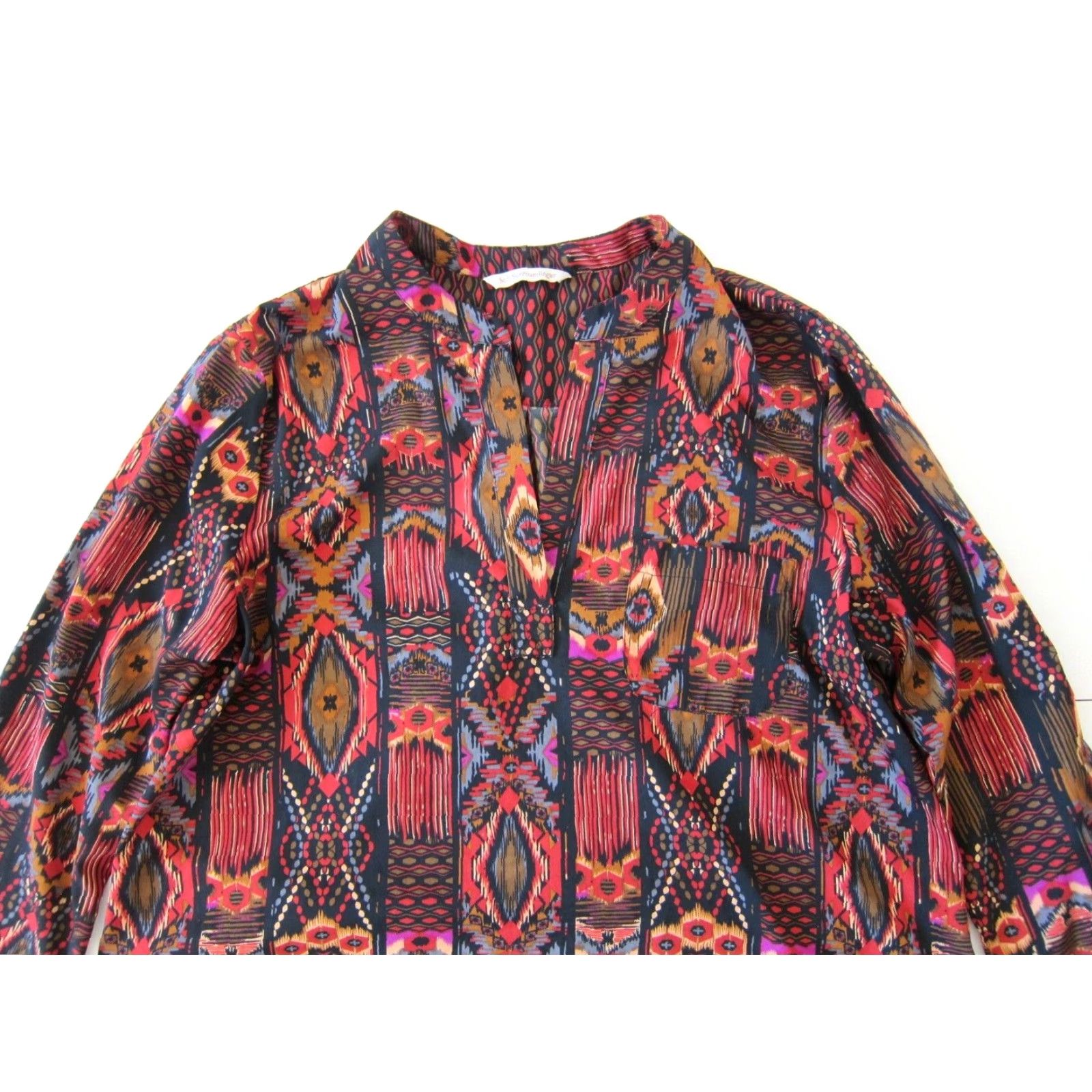 Soft Surroundings Soft Surroundings Geometric Long Sleeve V-Neck Blouse L Adults Womens Red Shirt Size L / US 10 / IT 46 - 3 Thumbnail