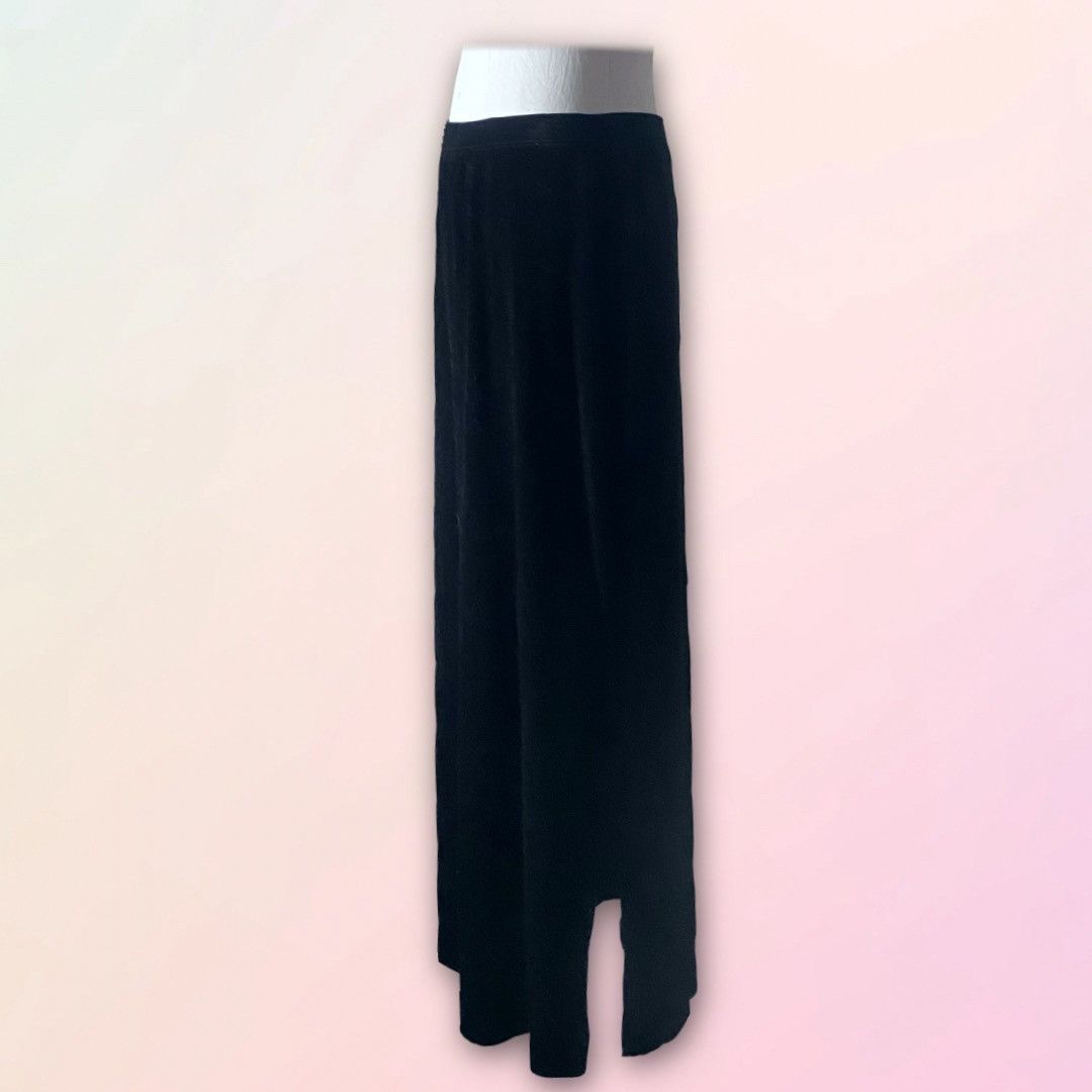 Vintage Islander, Vintage, Basic, Black Velvet, Midi/Maxi Skirt Size 30" / US 8 / IT 44 - 11 Thumbnail