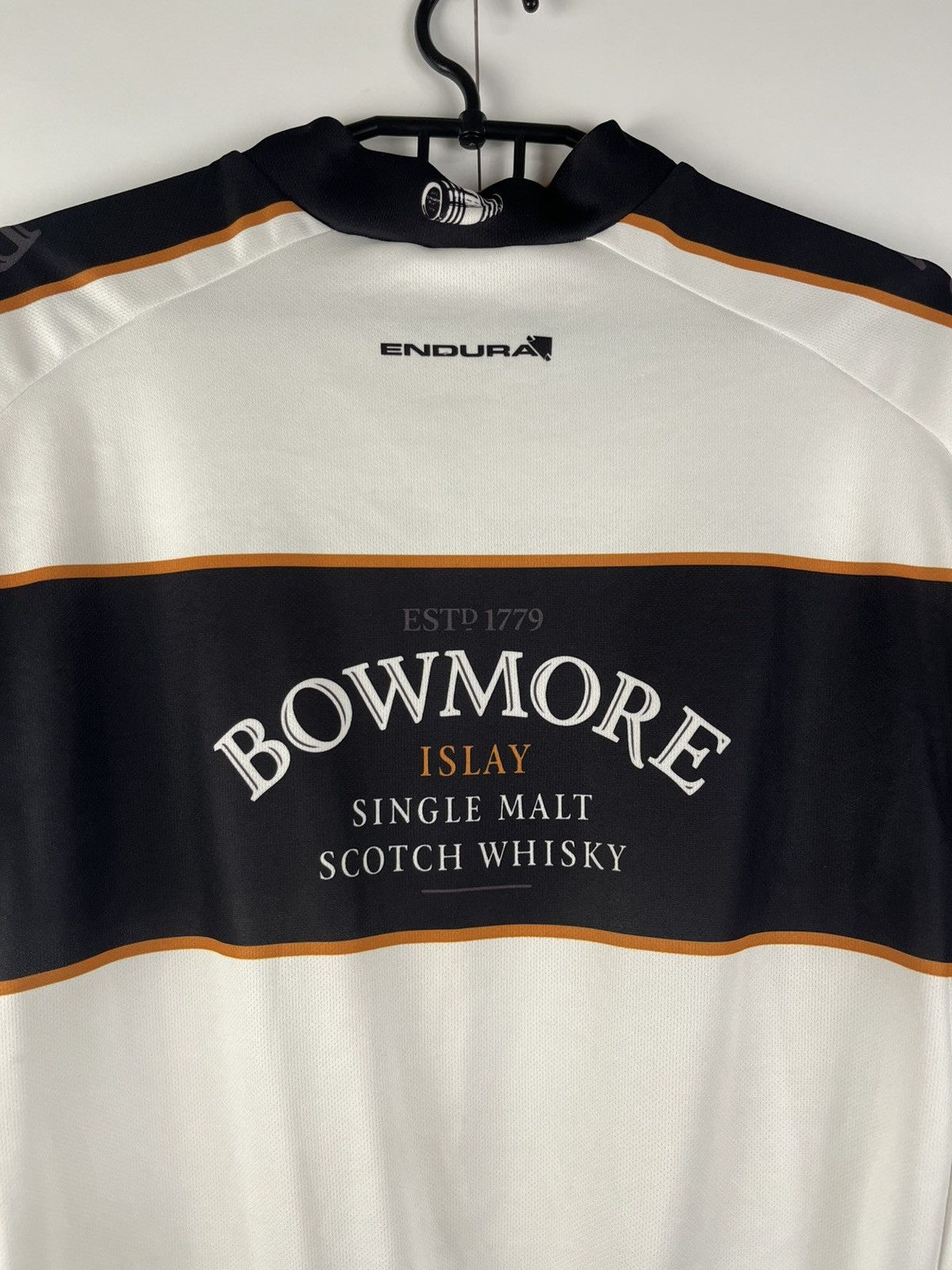 Other Endura Bowmore Whisky Short Sleeve Cycle Jersey Size US L / EU 52-54 / 3 - 7 Thumbnail