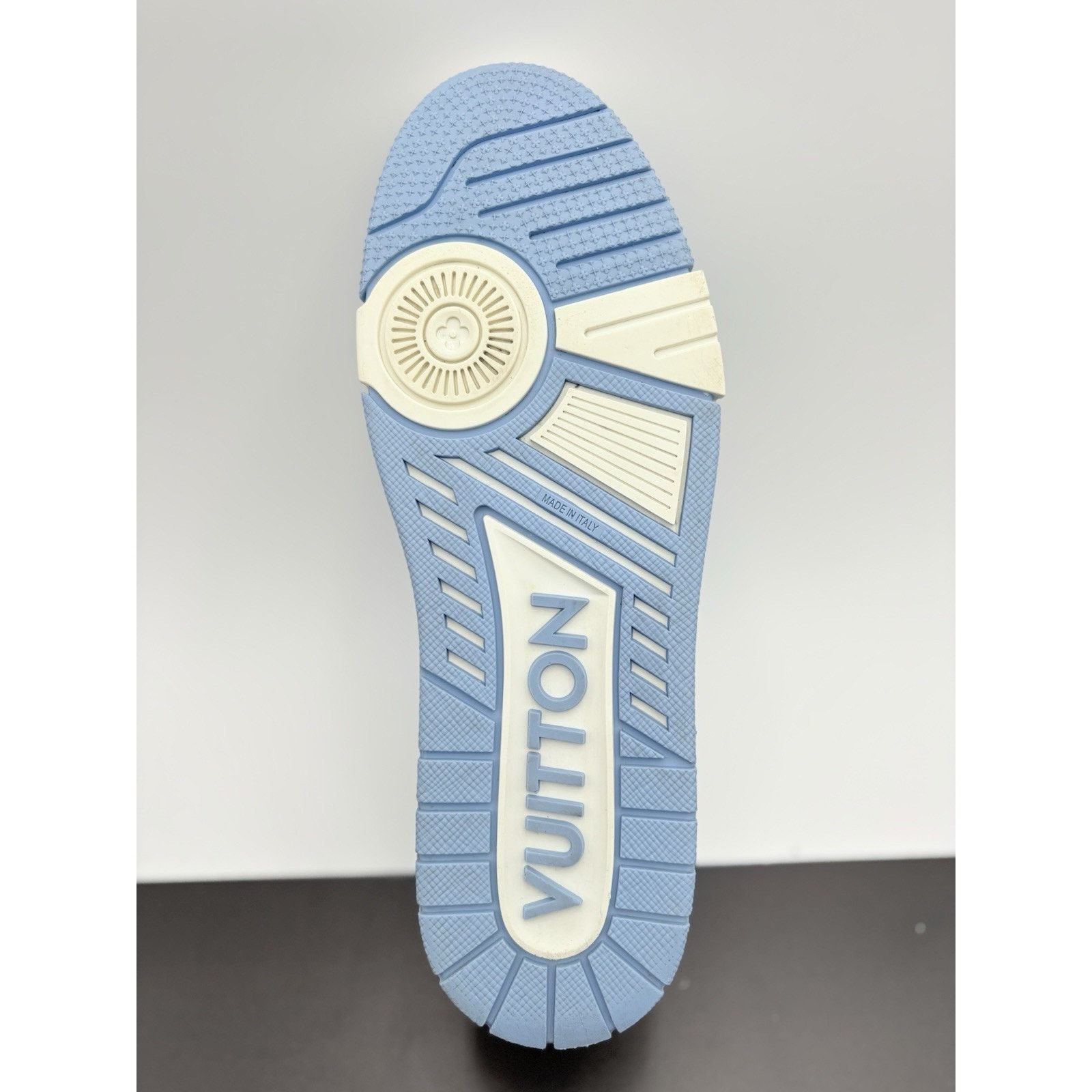 Louis Vuitton Louis Vuitton Trainer ' Light Blue ' | GREAT COND! Size US 11 / EU 44 - 13 Thumbnail