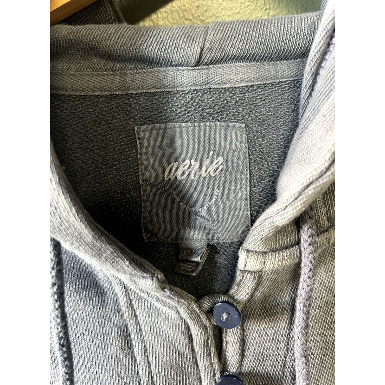 Vintage Aerie Womens Gray Pullover Hooded Sweatshirt XS Sweatshirt Hooded Pullover Activewear Womens XS Gray Nike? Size XS / US 0-2 / IT 36-38 - 3 Thumbnail