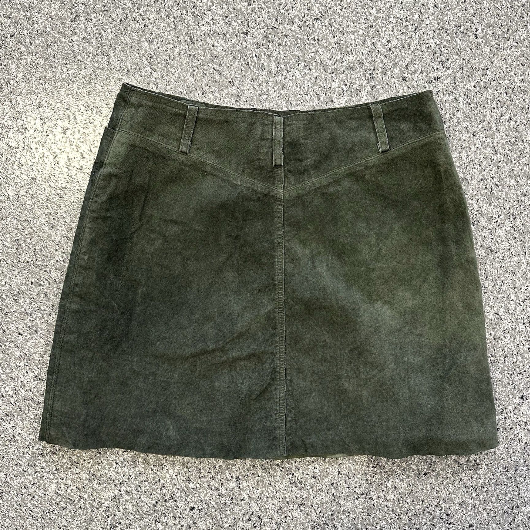 Vintage Hugo Buscati Skirt Womens 4 Mini Leather Green Lined 26x15.5 Casual Size 27" / US 4 / IT 40 - 4 Thumbnail