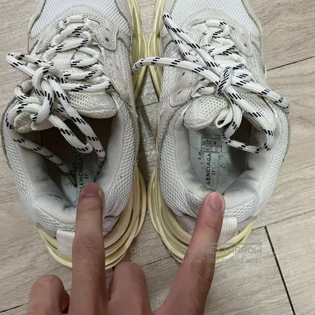 Balenciaga Balenciaga Triple S Sneakers White Brown. Size US 6 / EU 39 - 5 Thumbnail