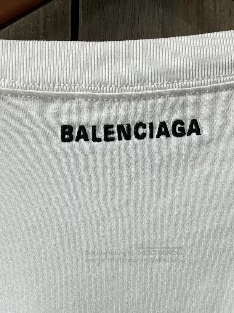 Balenciaga Balenciaga Smiling Fluorescent Printed White Short Sleeve Size US XS / EU 42 / 0 - 8 Thumbnail
