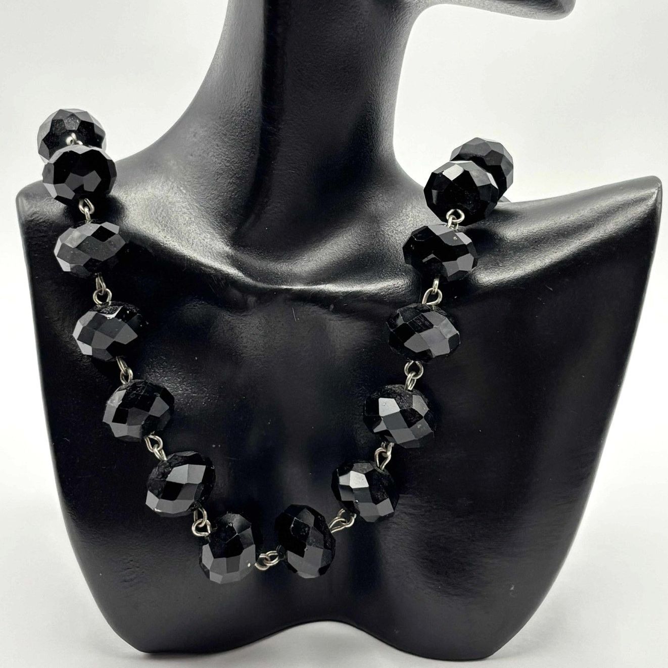 Other Black Beaded Necklace Size ONE SIZE - 1 Thumbnail