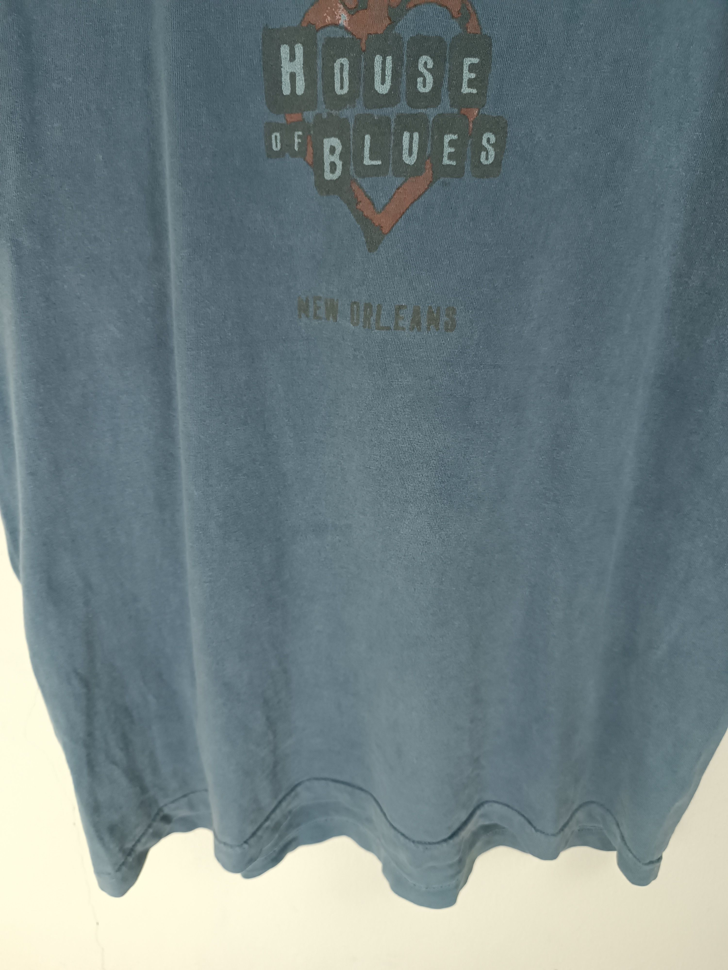 Band Tees VINTAGE Y2K HOUSE OF BLUES NEW ORLEANS TEE hard rock music Size US L / EU 52-54 / 3 - 7 Thumbnail