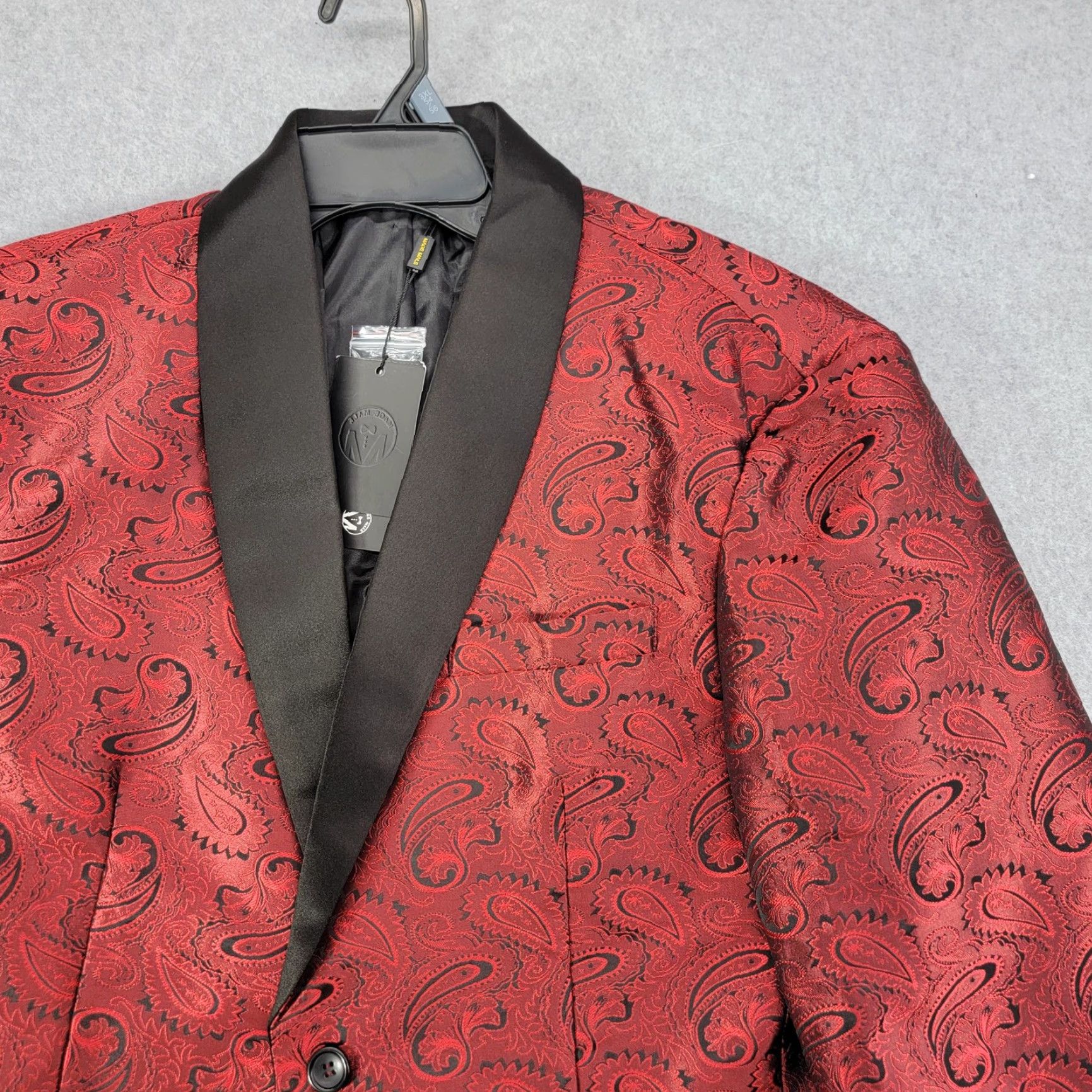 Vintage Mage Male Jacket Mens Large Red Paisley Tuxedo Shawl Lapel Formal Wedding Jacket/Coat Single-Breasted One-Button Shawl Lapel Men's Suit Size 42R - 4 Thumbnail