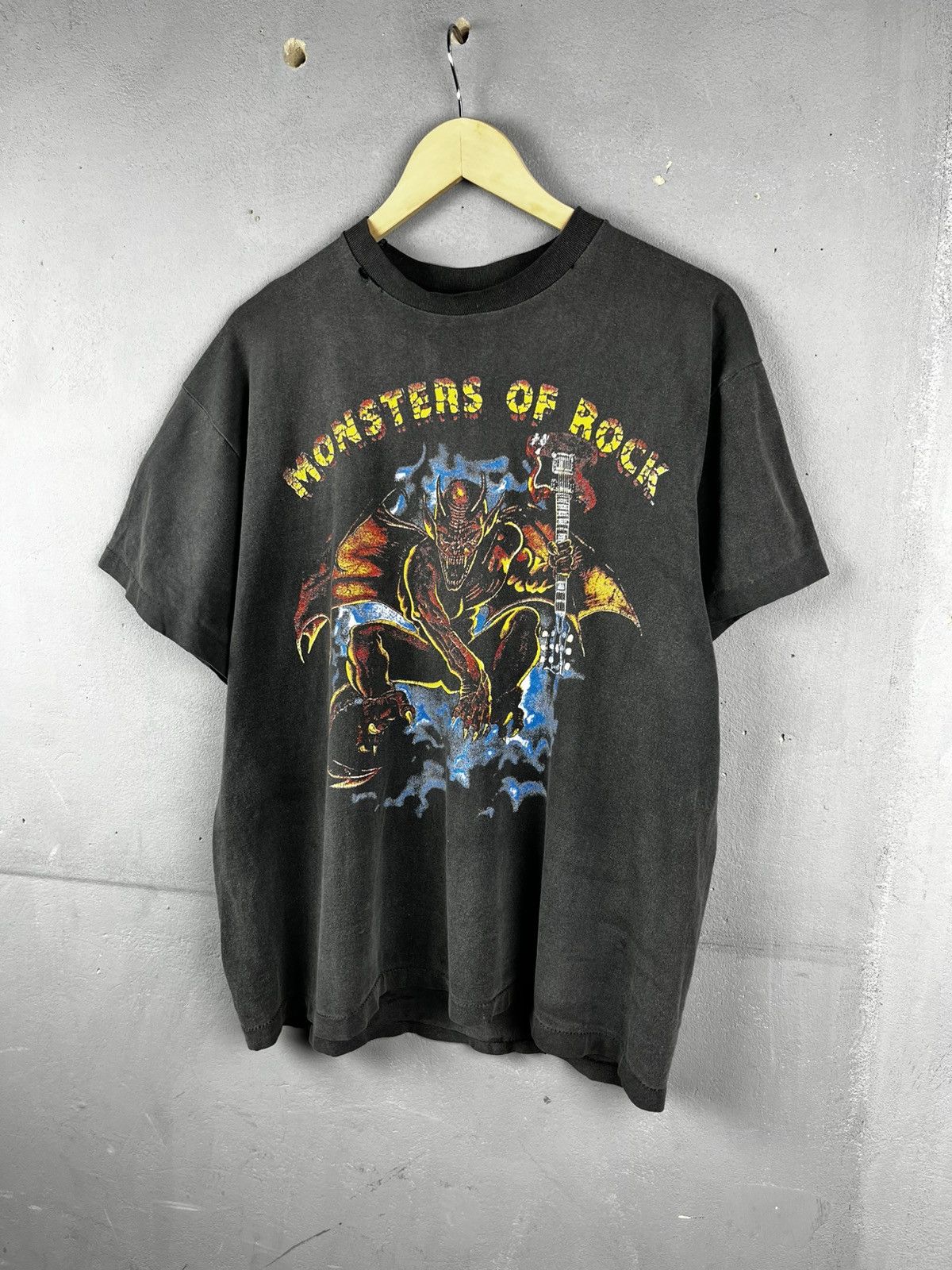 AC/DC 1991 Vintage Monsters of Rock Tour Metallica Donington Size US XL / EU 56 / 4 - 3 Thumbnail