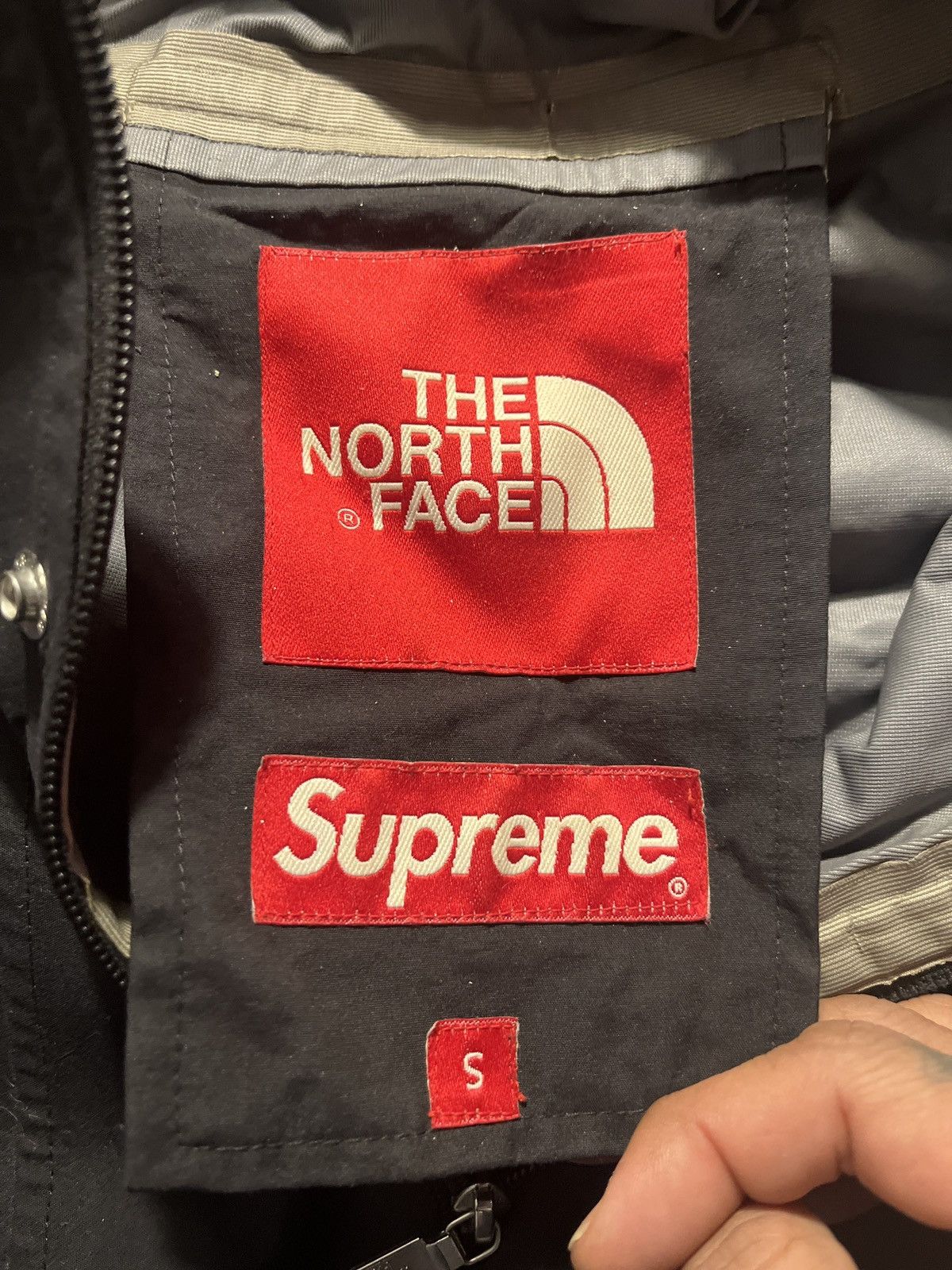 Supreme × The North Face SUPREME X The North Face pullover hooded shell Size US S / EU 44-46 / 1 - 3 Thumbnail