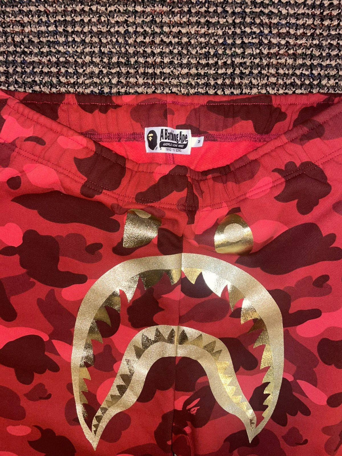 Bape BAPE Color Camo Shark Sweatpant | Medium Size US 32 / EU 48 - 3 Thumbnail