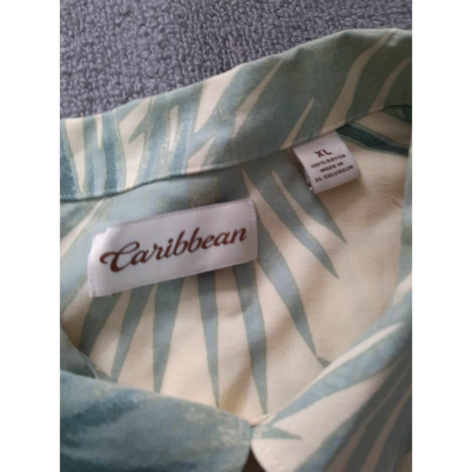 Vintage Caribbean Hawaiian Floral Print Button-Down Shirt Mens XL Rayon Short Sleeve Size US XL / EU 56 / 4 - 2 Thumbnail