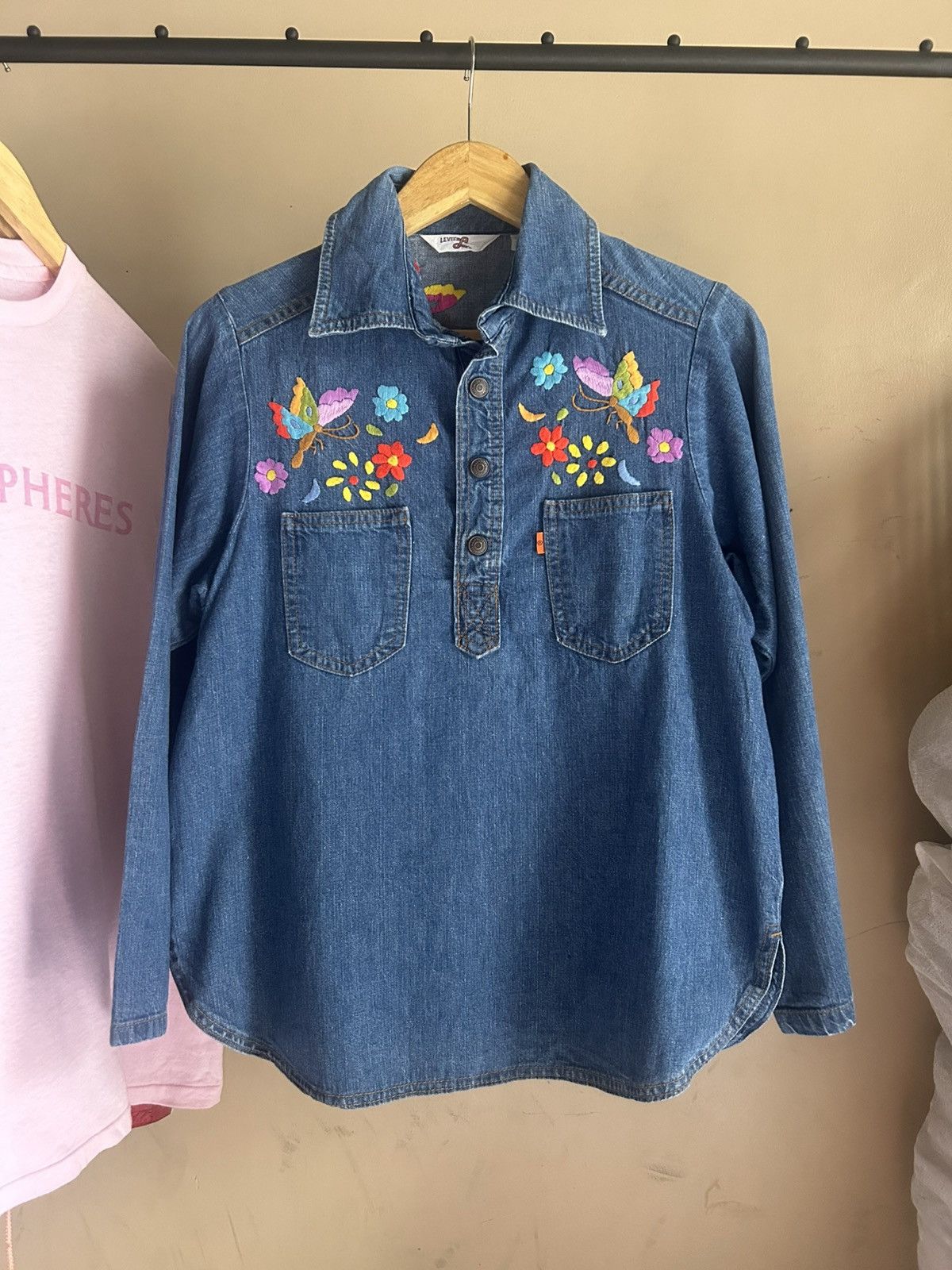Hand Emroidered 70’s Levi’s Orange Tab Halfbutton Shirt