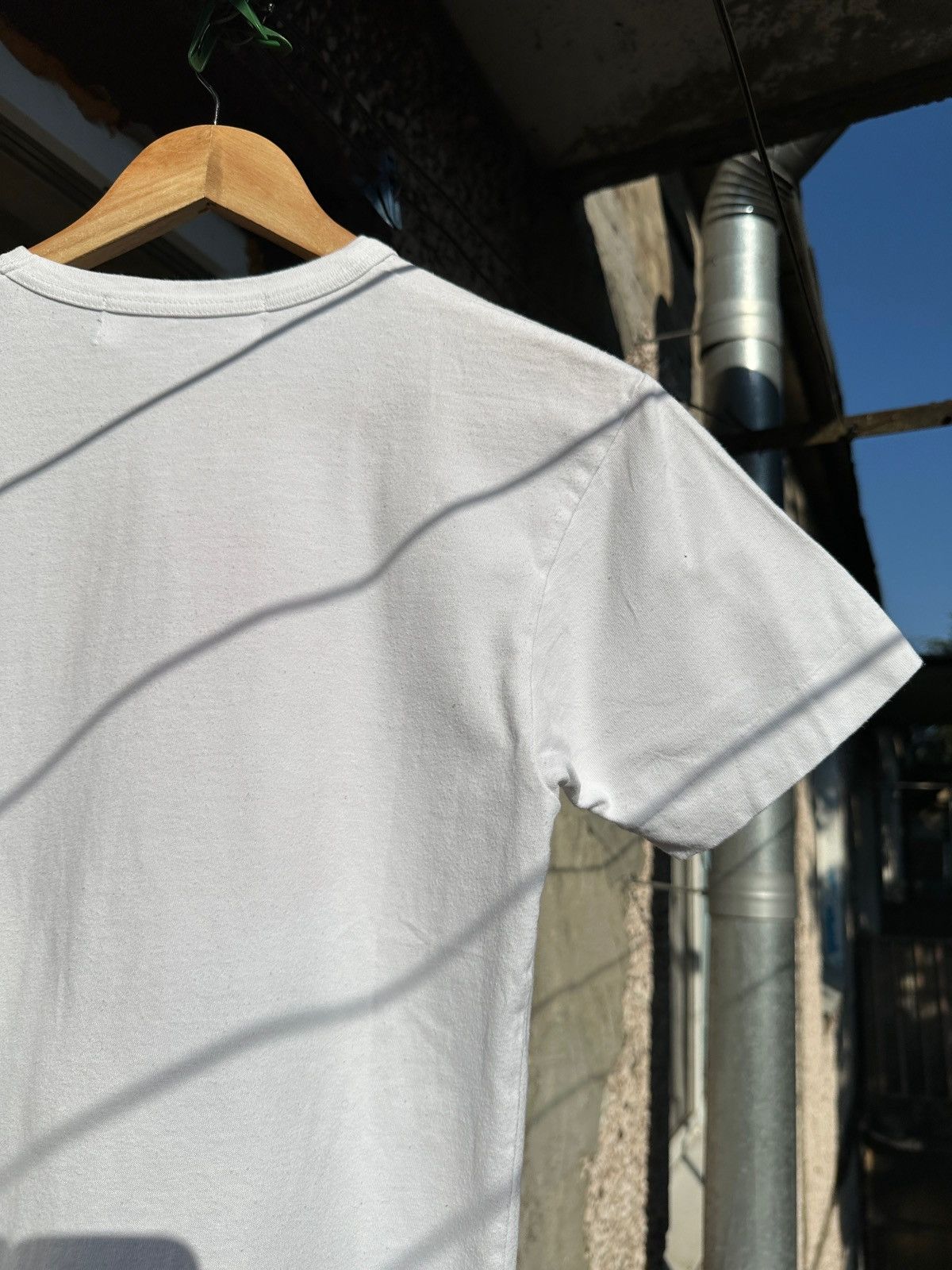 Comme des Garcons Women’s Comme des Garçons Play Double Heart White T-Shirt Size S / US 4 / IT 40 - 12 Thumbnail