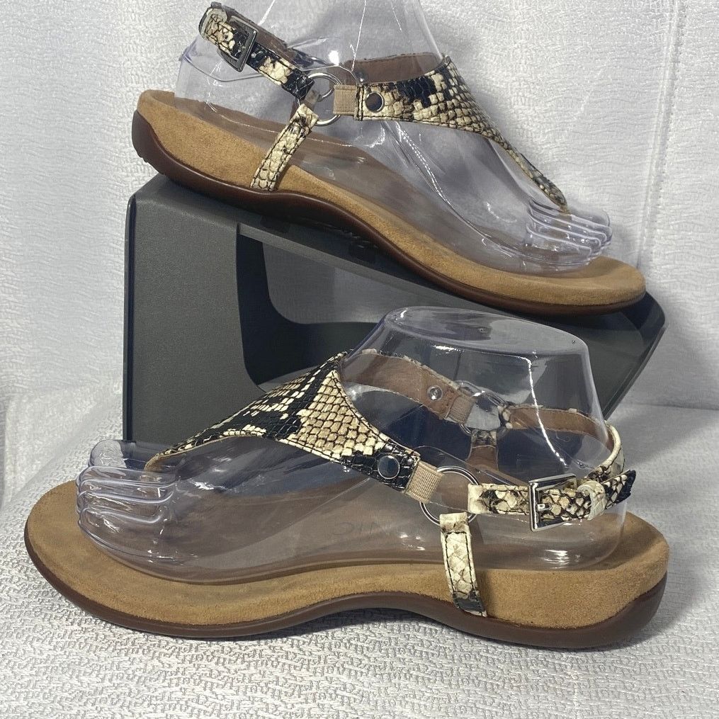Vionic Vionic Snakeskin pattern Leather Thong Sandals womens sz 7 Size US 7 / IT 37 - 1 Thumbnail