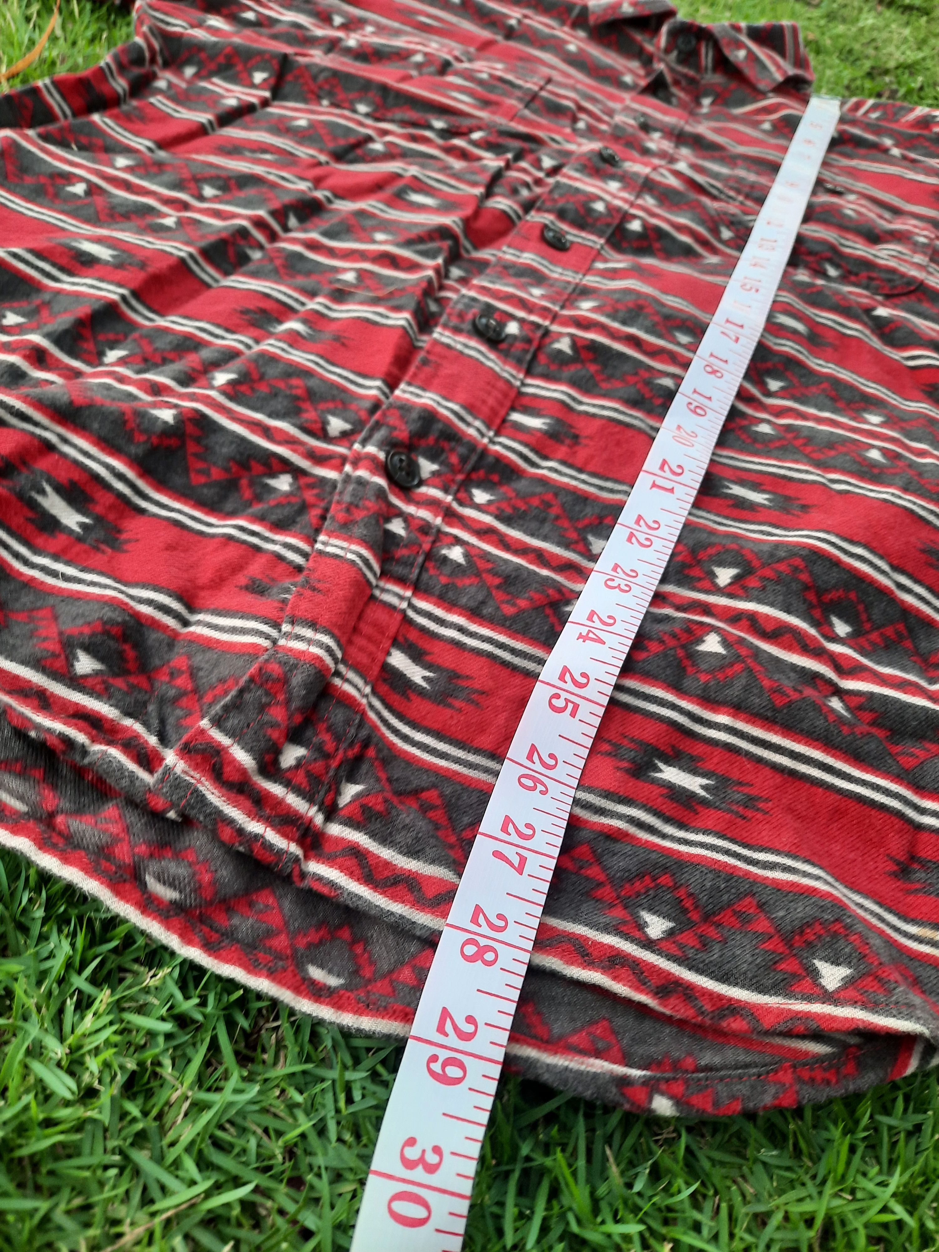 Uniqlo Uniqlo mexico pattern Size US L / EU 52-54 / 3 - 4 Thumbnail