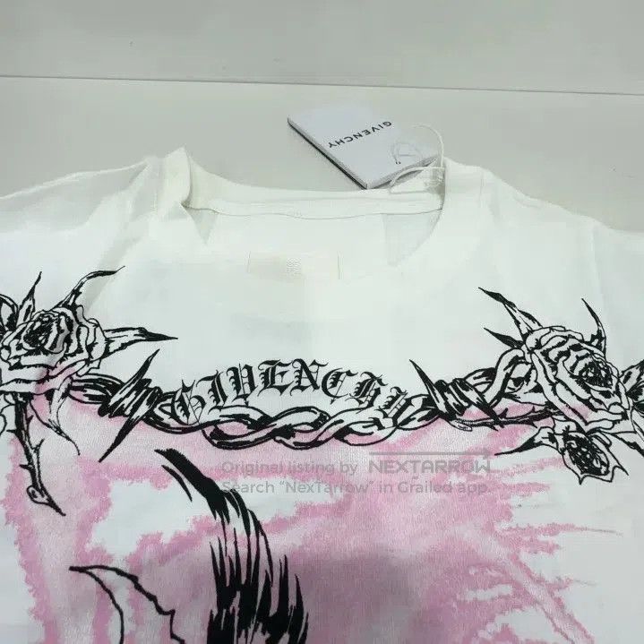 Givenchy Givenchy FW21 Gothic Print Loose Short-Sleeve T-Shirt. Size US S / EU 44-46 / 1 - 9 Thumbnail