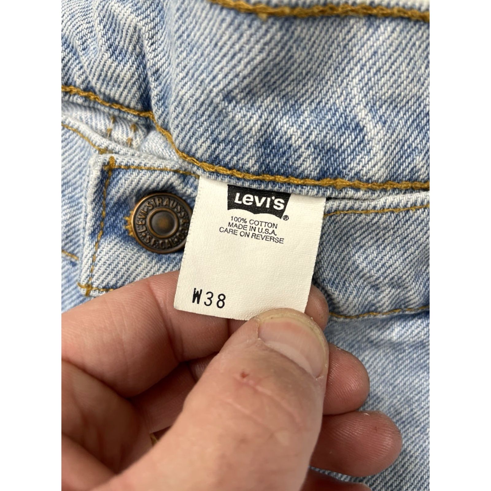 Levi's VINTAGE Levi's Jorts Levis jean shorts Light Wash Mens 38 USA Y2K orange tab blue 38 Small marks back No rips or tears Size US 38 / EU 54 - 5 Thumbnail
