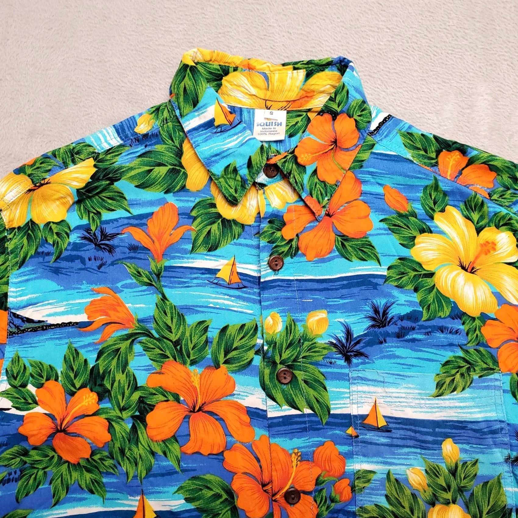 Vintage Squish Shirt Mens Small Blue Orange Hibiscus Palm Ocean Waves 100% Rayon Casual Shirt, Floral, Short Sleeve, Button-Up, Viscose, Mens Size US S / EU 44-46 / 1 - 2 Thumbnail