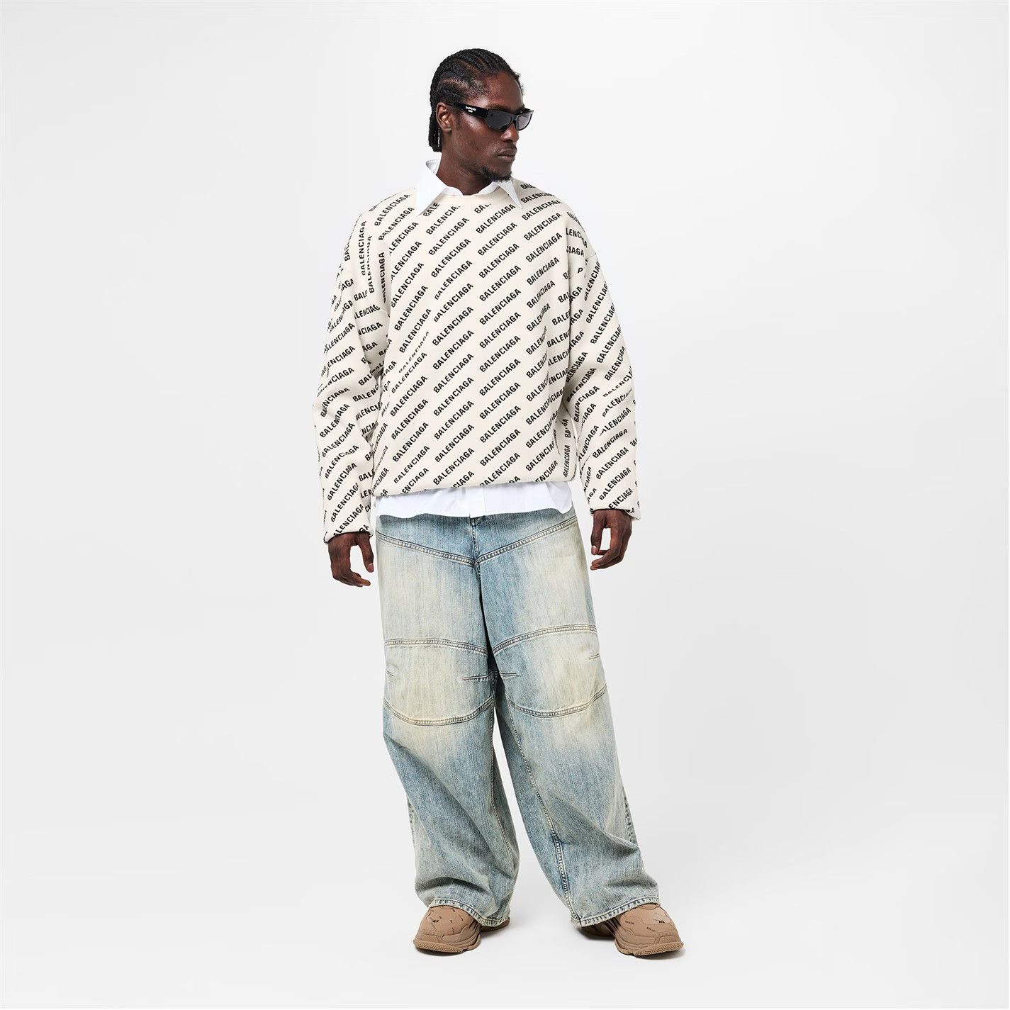 Balenciaga o1g2r1mq0226 Mini All-over Logo Sweater In Ivory/Black Size US XS / EU 42 / 0 - 6 Thumbnail